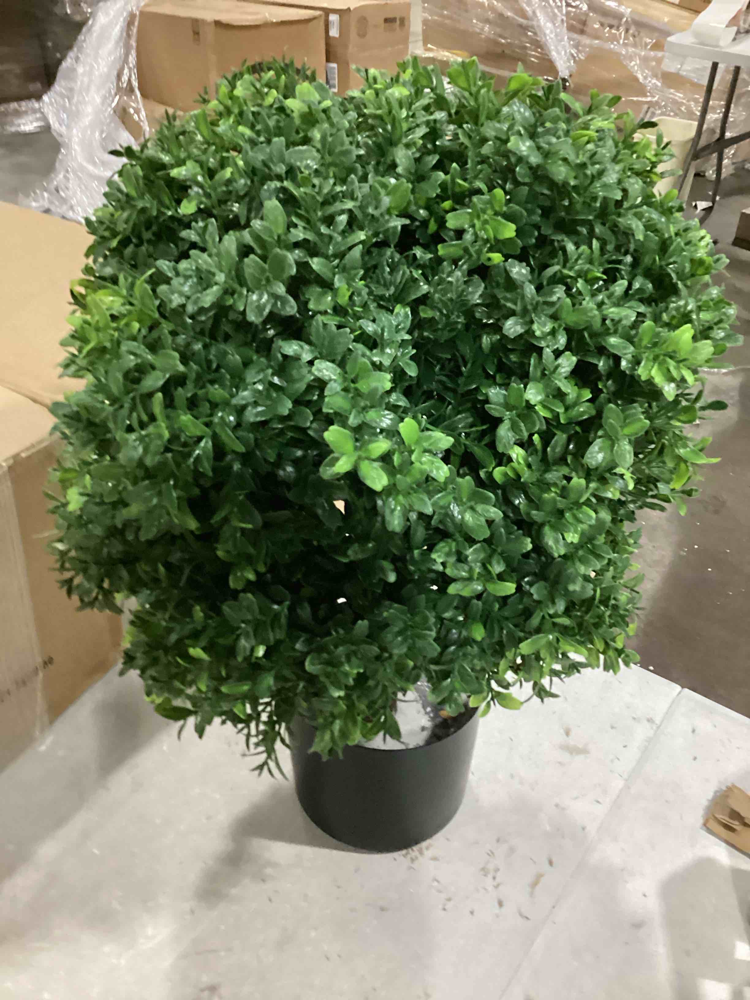 Set of 2 Pack Artificial Boxwood Topiary Ball Trees 21.6'', Outdoor