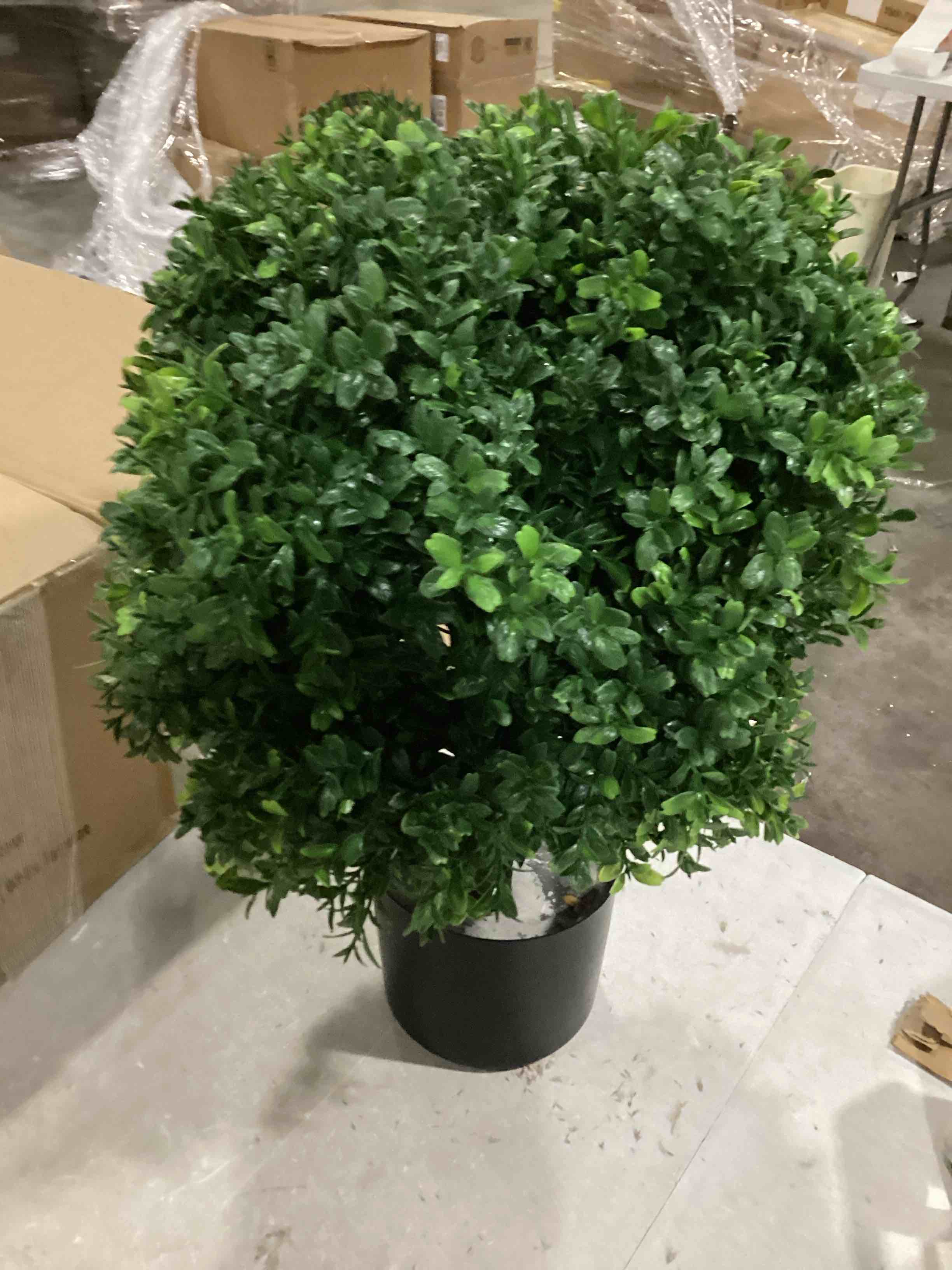 Set of 2 Pack Artificial Boxwood Topiary Ball Trees 21.6'', Outdoor