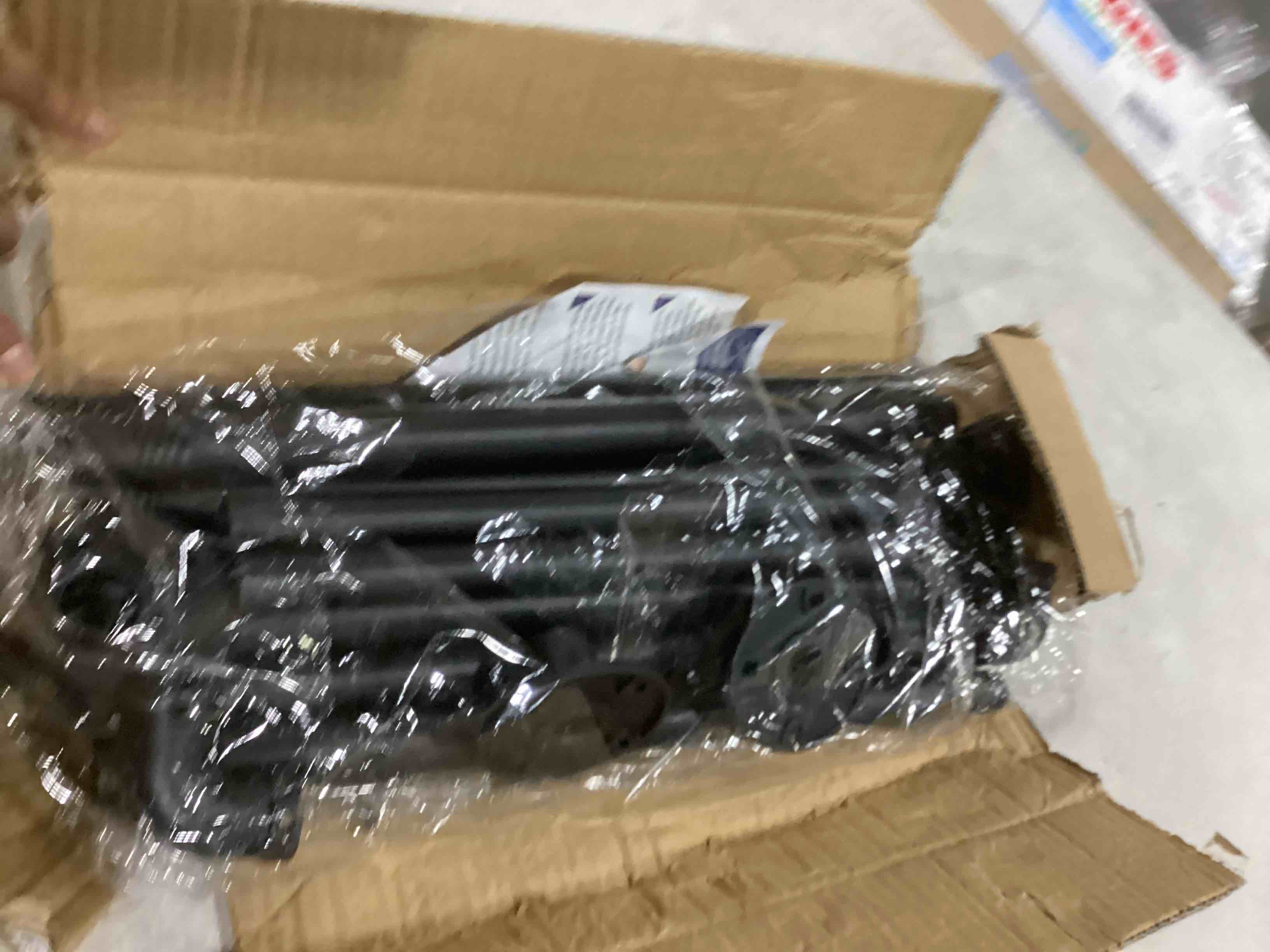 https://s3.amazonaws.com/lotting-images-prod/bidfta/YEL4939358_1728409033213.jpeg