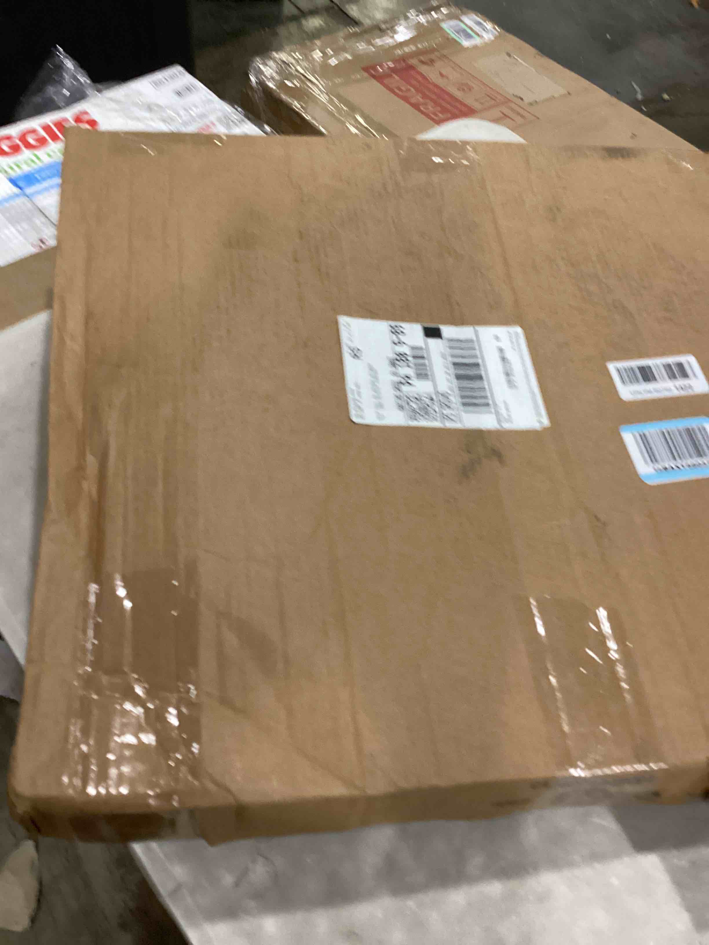 https://s3.amazonaws.com/lotting-images-prod/bidfta/YEL4939362_1728409901256.jpeg