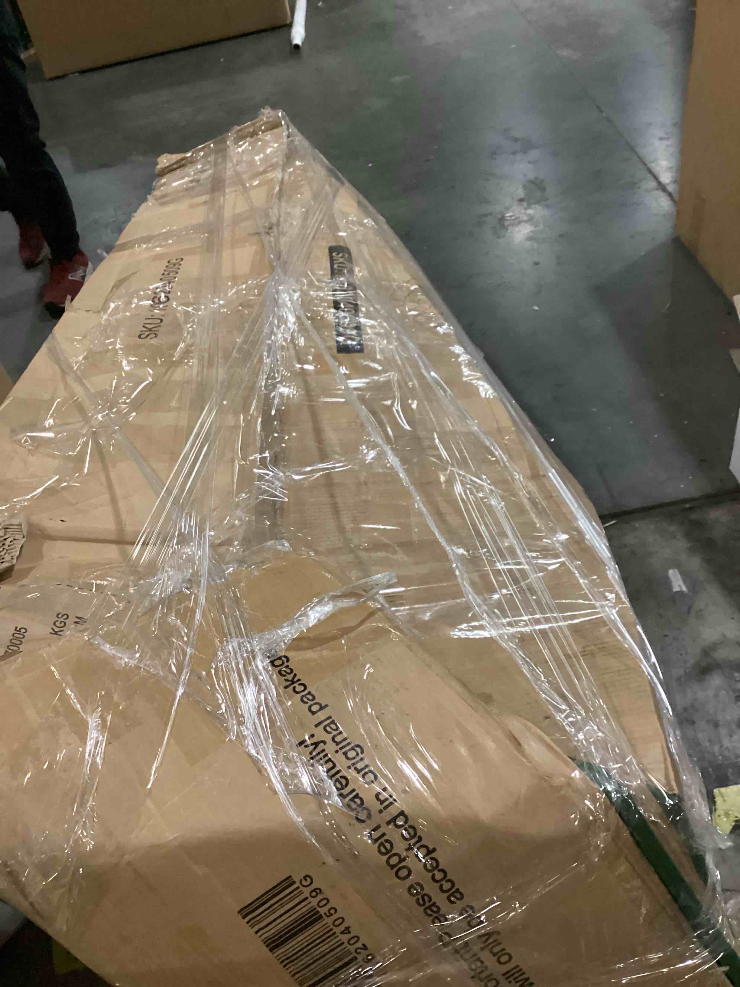https://s3.amazonaws.com/lotting-images-prod/bidfta/YEL4939520_1728492384979.jpeg