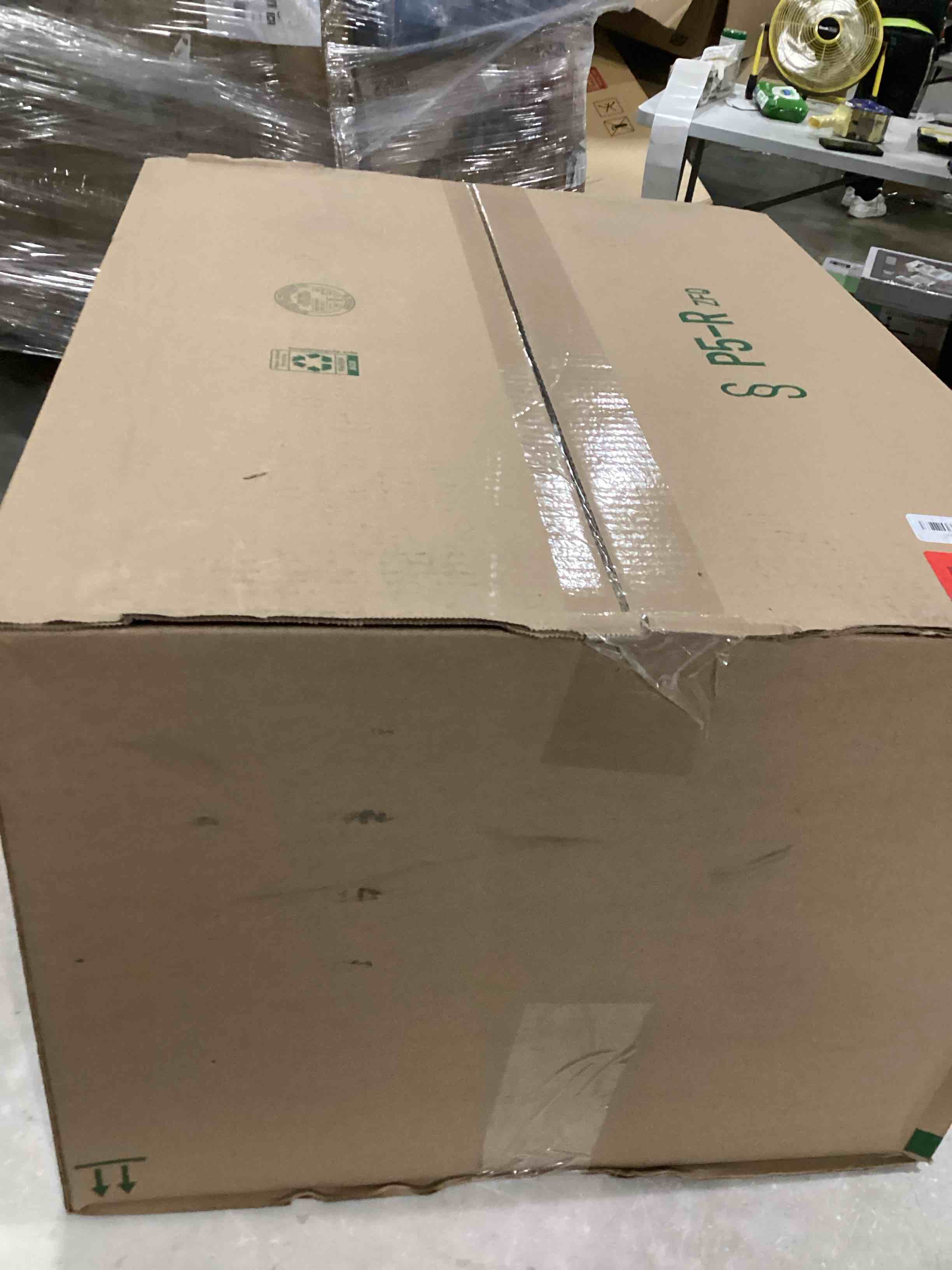 https://s3.amazonaws.com/lotting-images-prod/bidfta/YEL4939524_1728488148512.jpeg