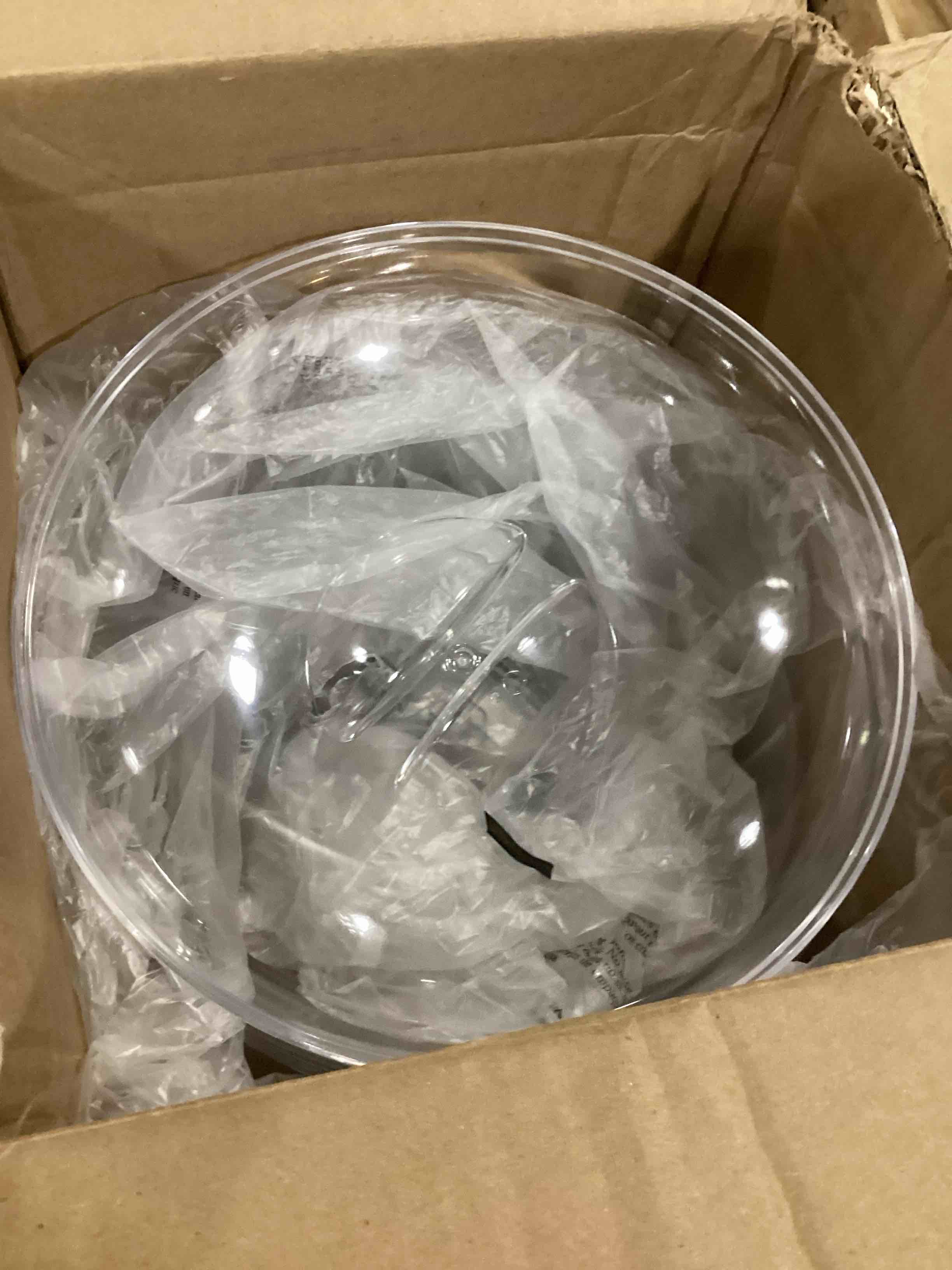 https://s3.amazonaws.com/lotting-images-prod/bidfta/YEL4939733_1728910049718.jpeg
