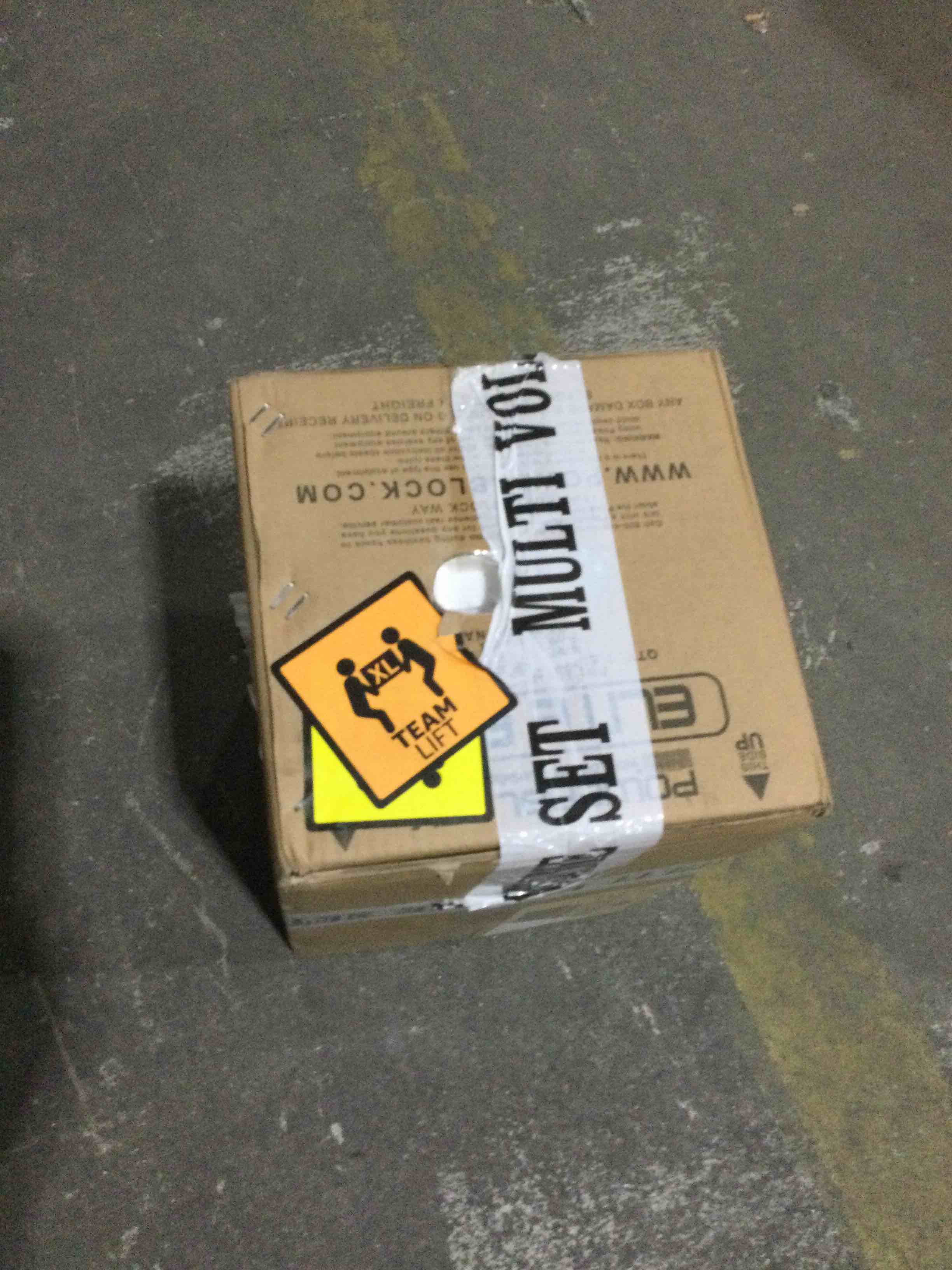 https://s3.amazonaws.com/lotting-images-prod/bidfta/YEL4952456_1691592392916.jpeg