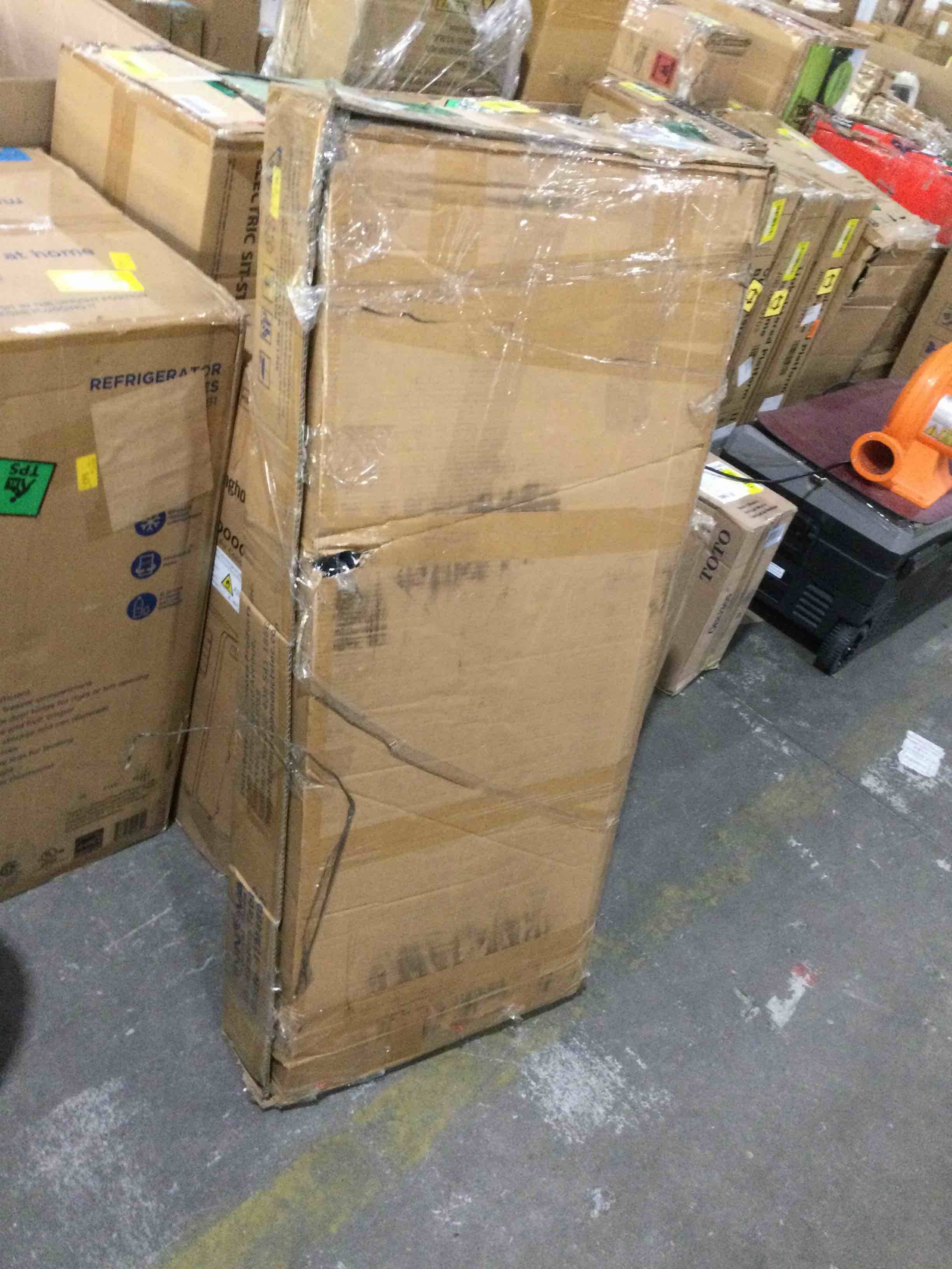 https://s3.amazonaws.com/lotting-images-prod/bidfta/YEL4952657_1691610299108.jpeg