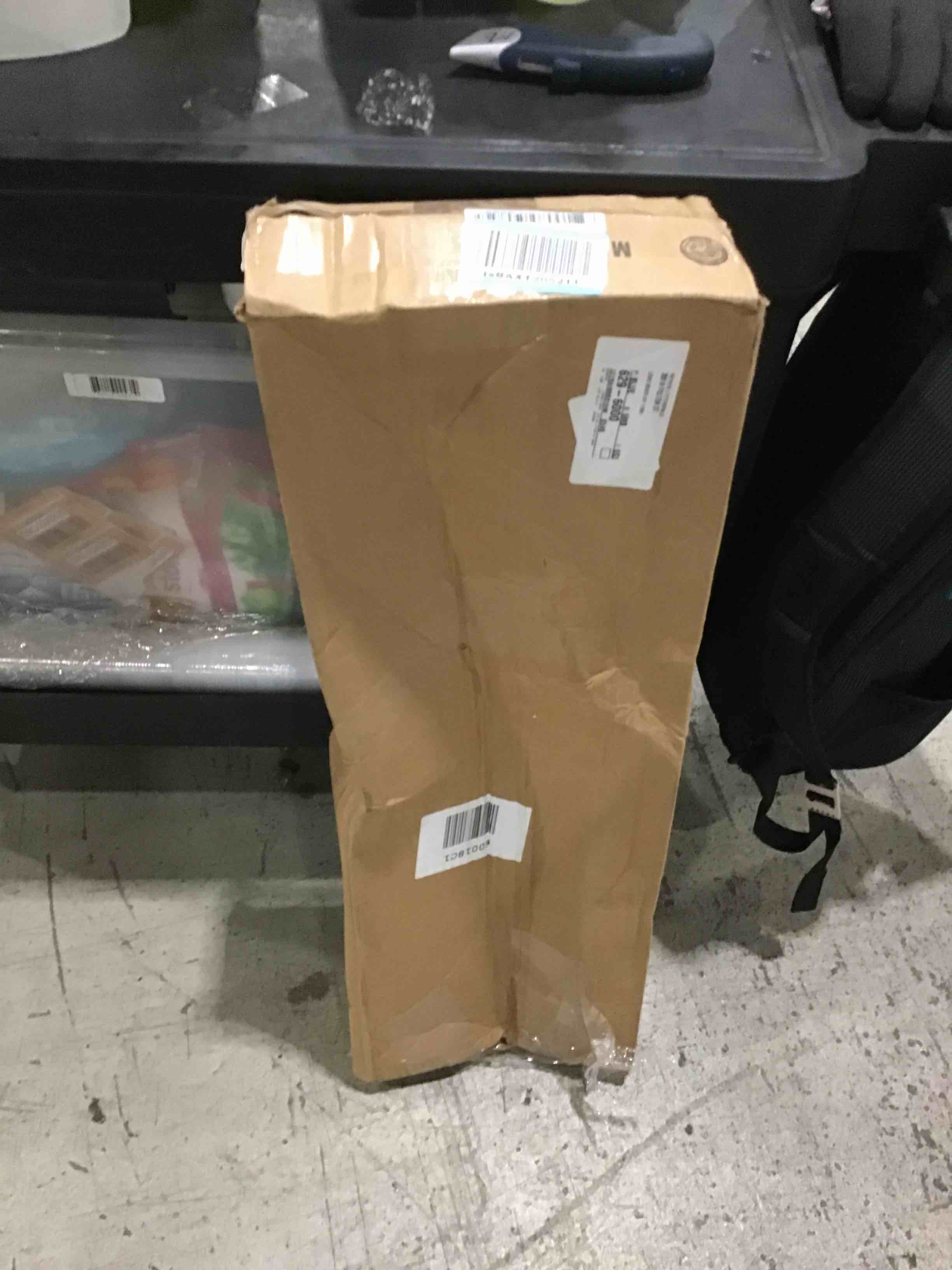 https://s3.amazonaws.com/lotting-images-prod/bidfta/YEL4953855_1689859625685.jpeg