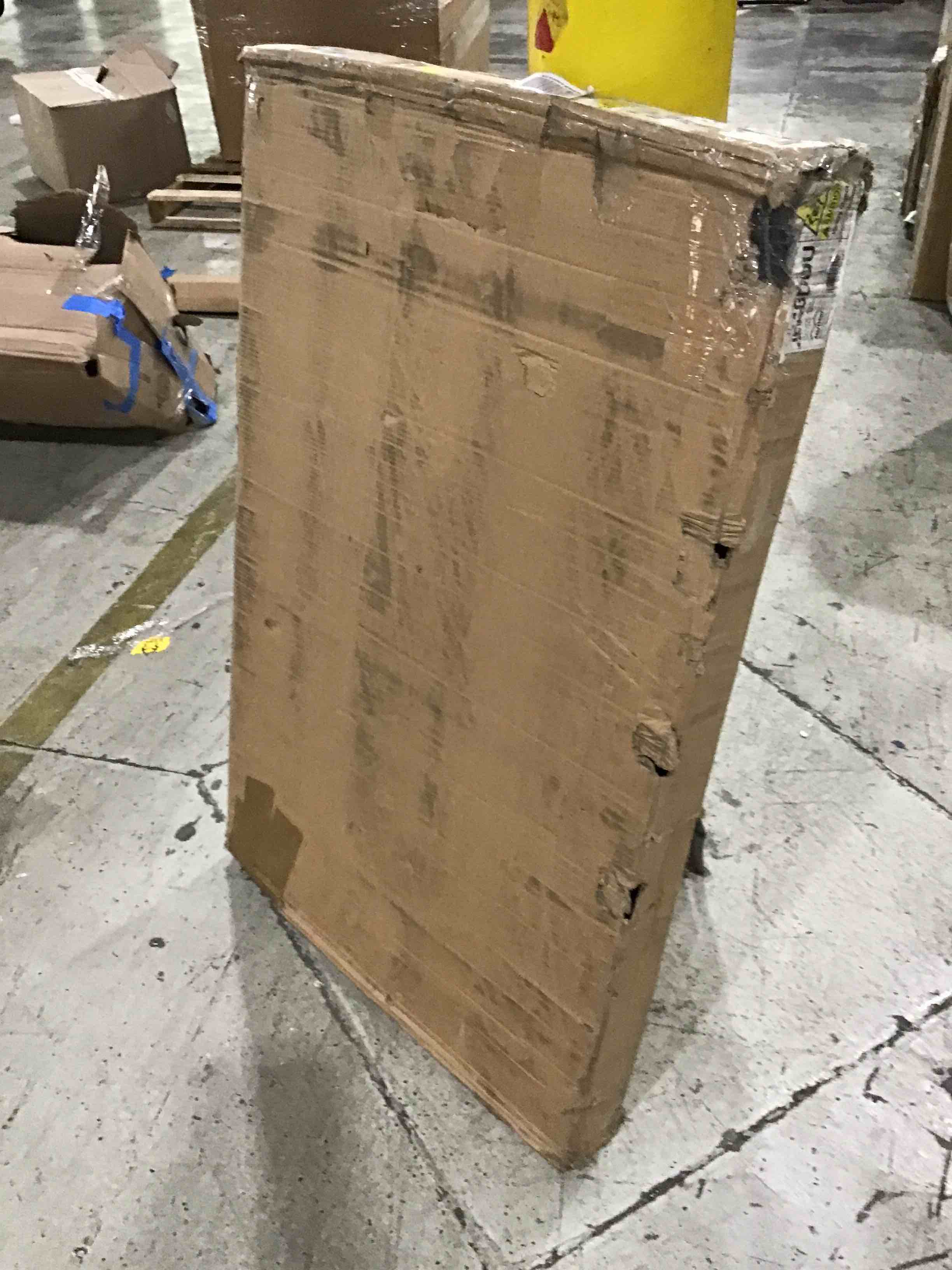 https://s3.amazonaws.com/lotting-images-prod/bidfta/YEL4954129_1690214461065.jpeg