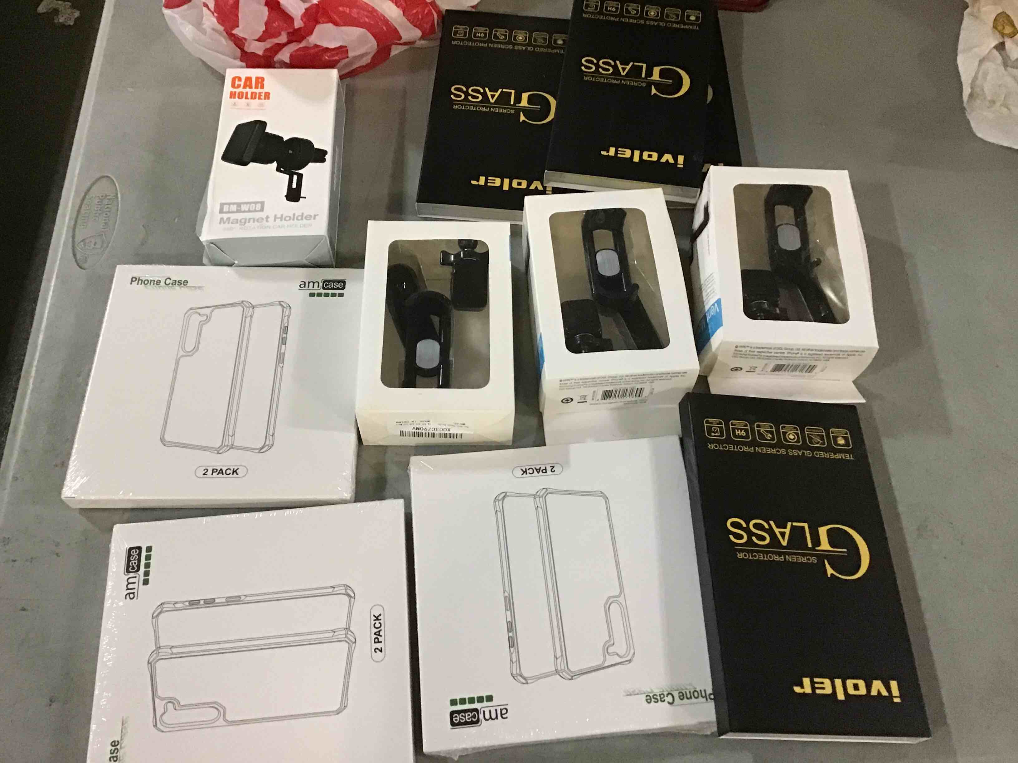https://s3.amazonaws.com/lotting-images-prod/bidfta/YEL4955217_1685977224260.jpeg
