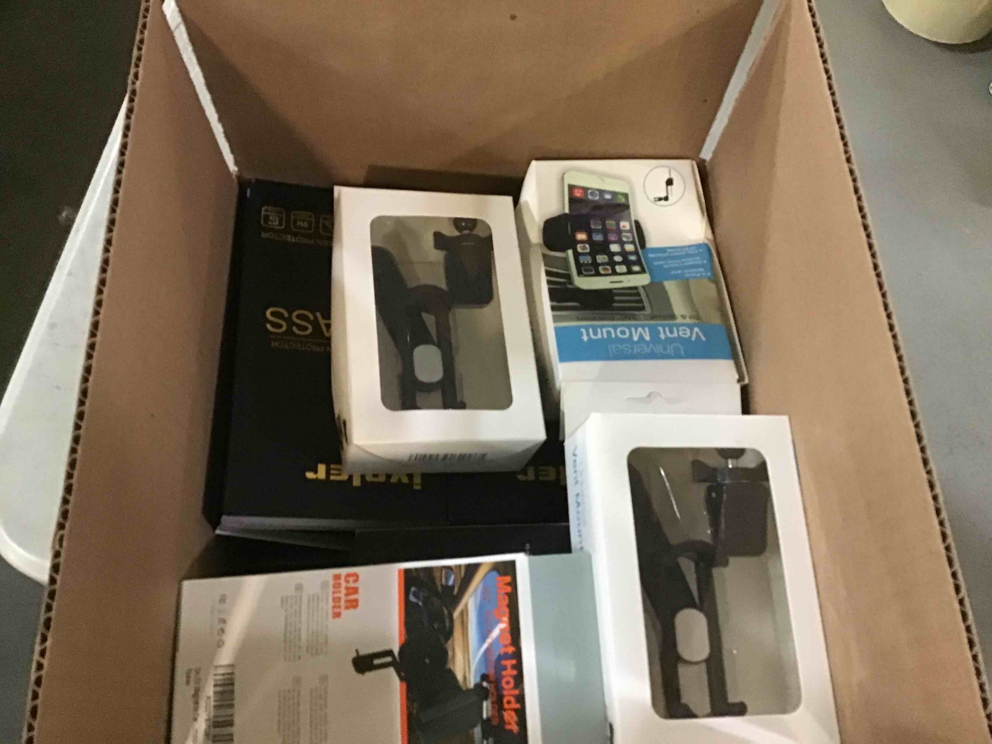 https://s3.amazonaws.com/lotting-images-prod/bidfta/YEL4955217_1685977308500.jpeg