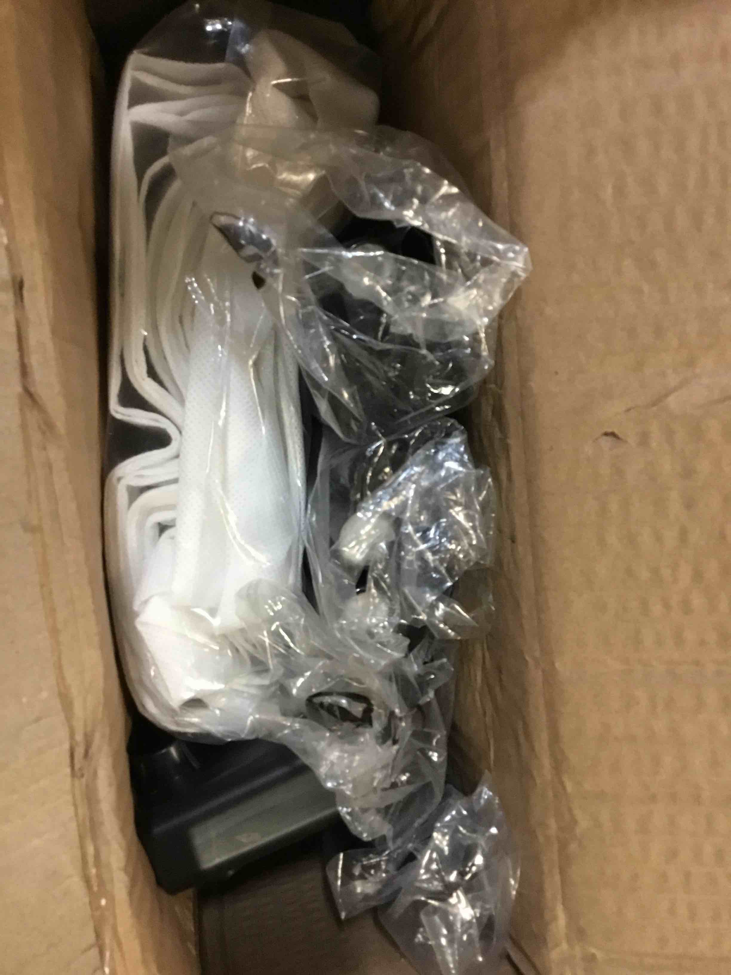 https://s3.amazonaws.com/lotting-images-prod/bidfta/YEL4970443_1685623245059.jpeg