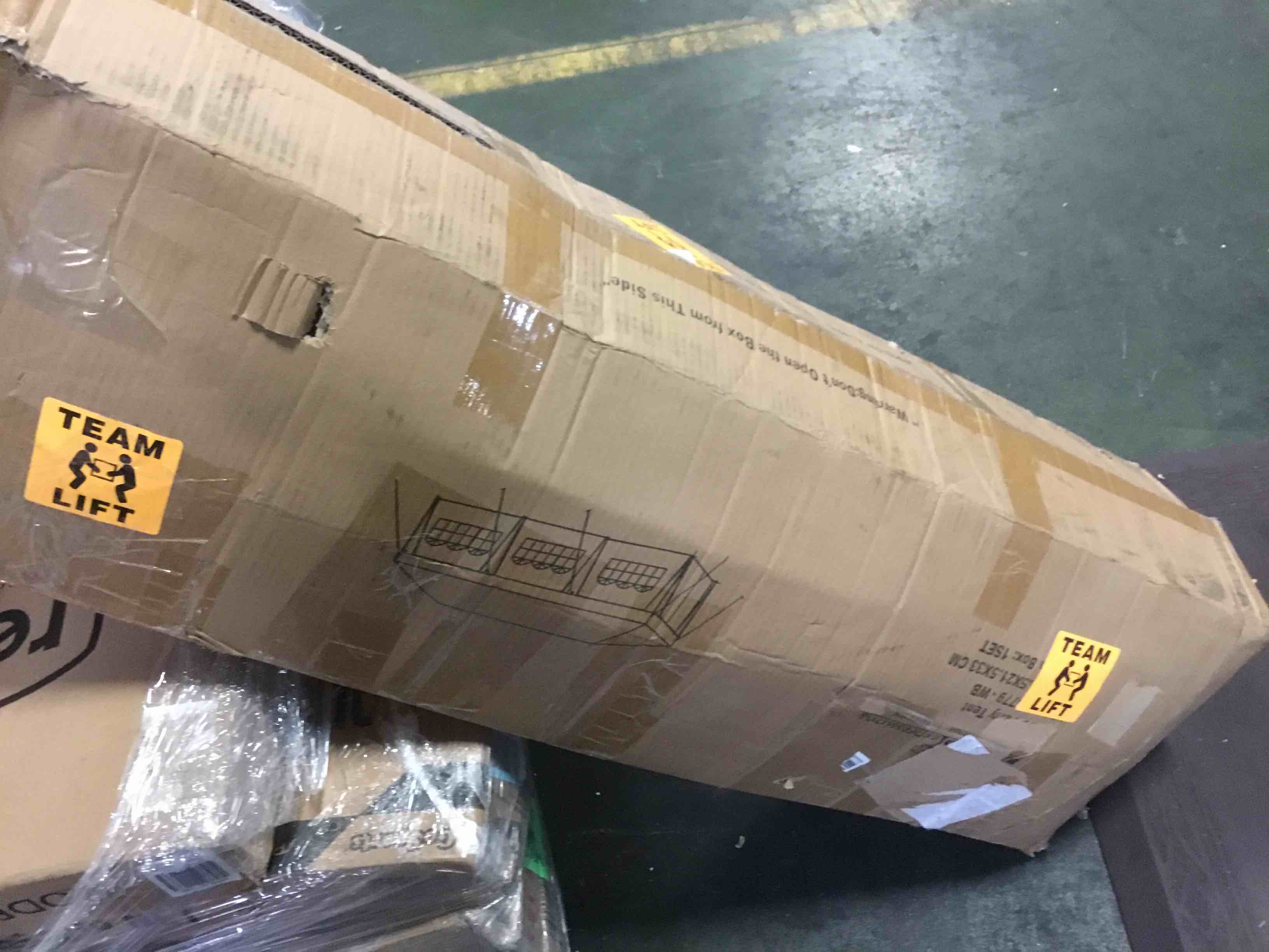 https://s3.amazonaws.com/lotting-images-prod/bidfta/YEL4975705_1687204549389.jpeg