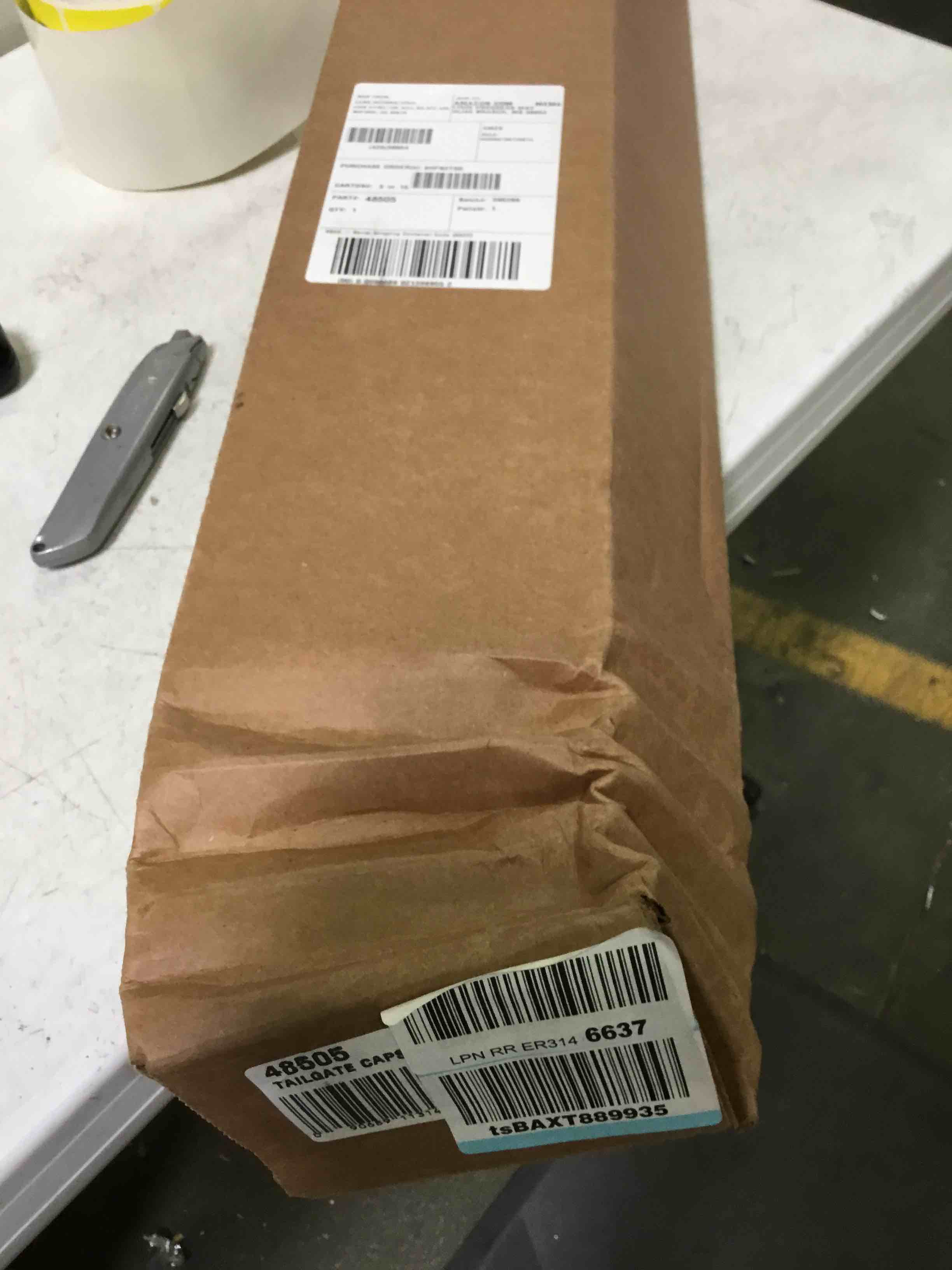 https://s3.amazonaws.com/lotting-images-prod/bidfta/YEL4976584_1685116632225.jpeg