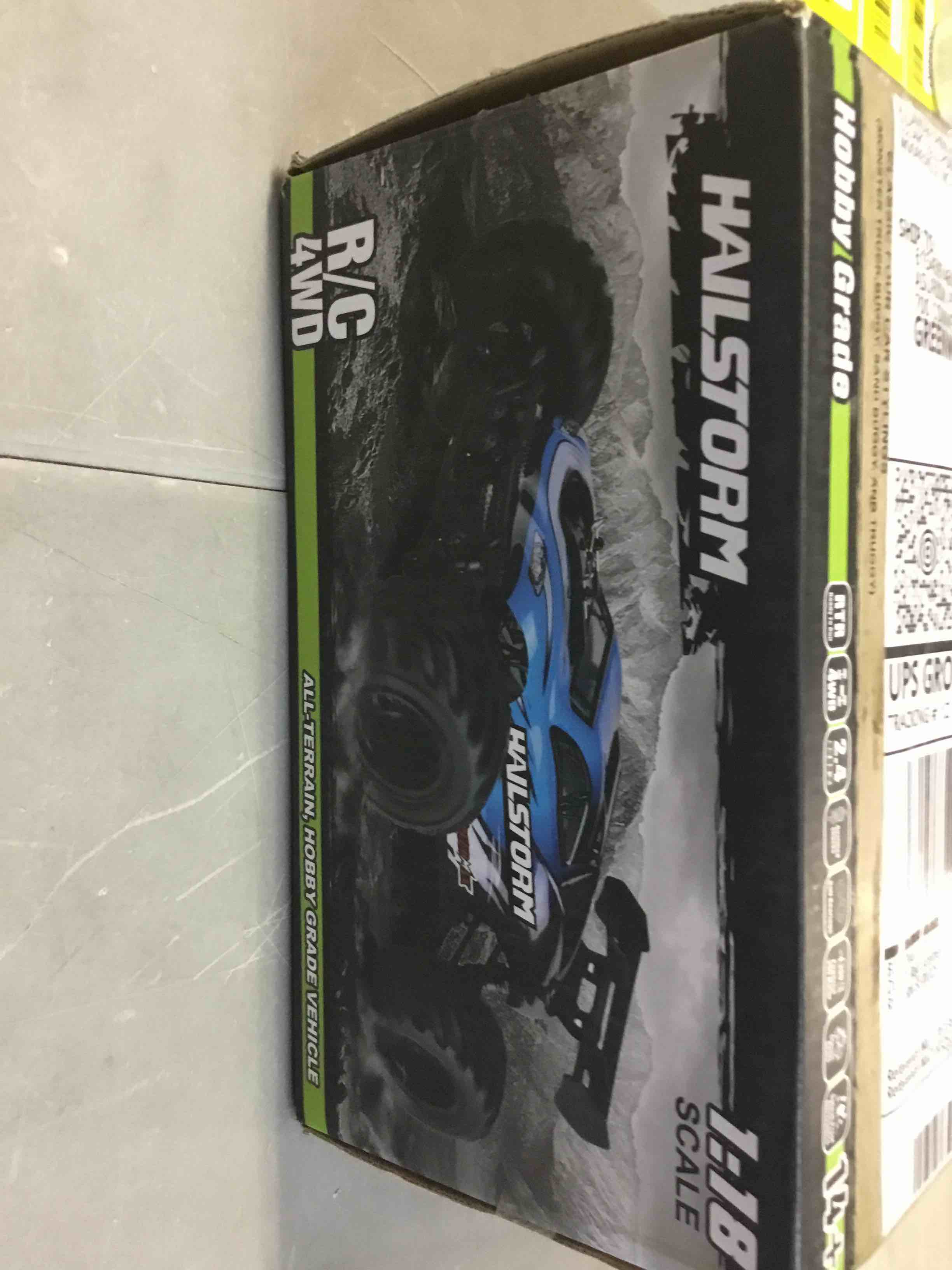 https://s3.amazonaws.com/lotting-images-prod/bidfta/YEL4983479_1686594852197.jpeg
