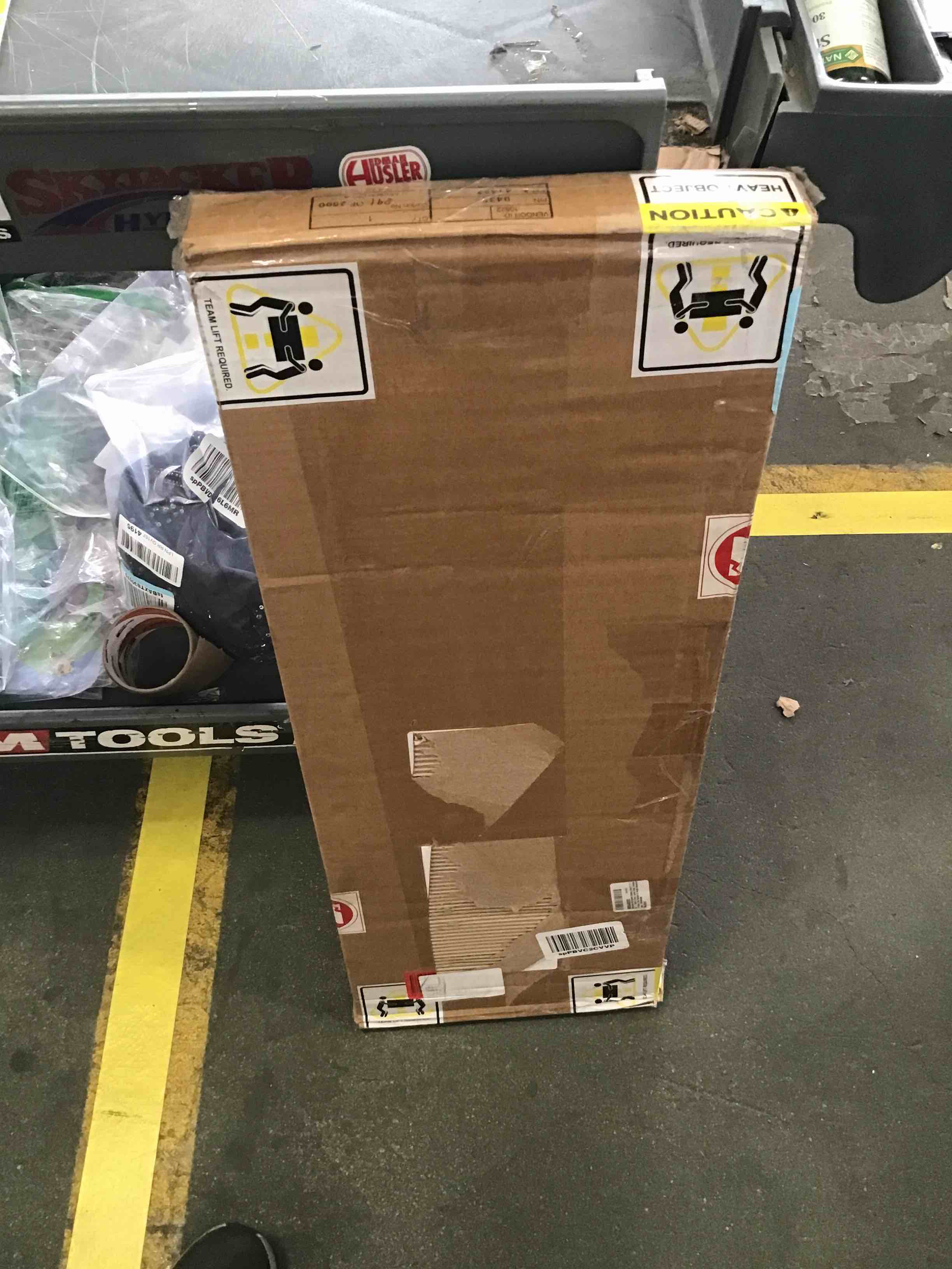 https://s3.amazonaws.com/lotting-images-prod/bidfta/YEL4988544_1696023598438.jpeg