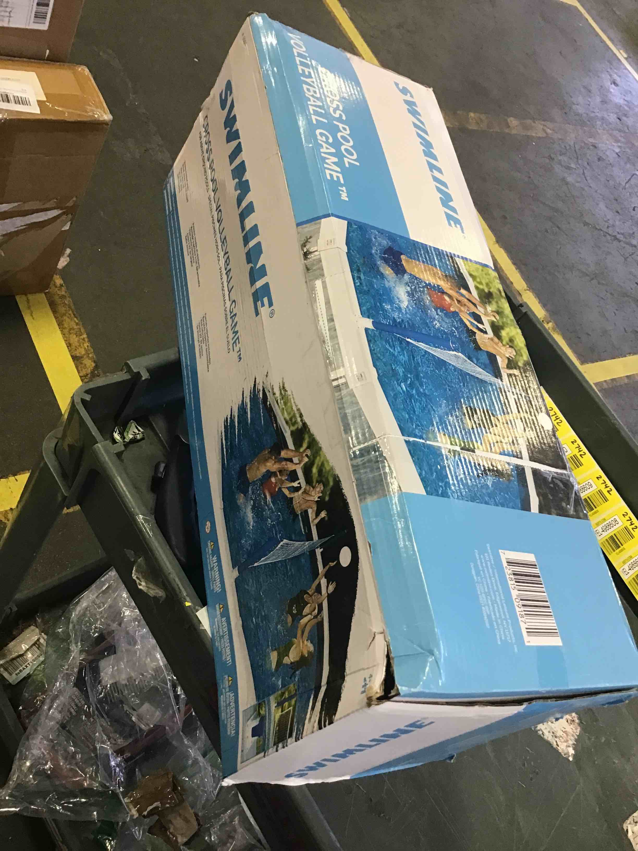 https://s3.amazonaws.com/lotting-images-prod/bidfta/YEL4988593_1696260550258.jpeg