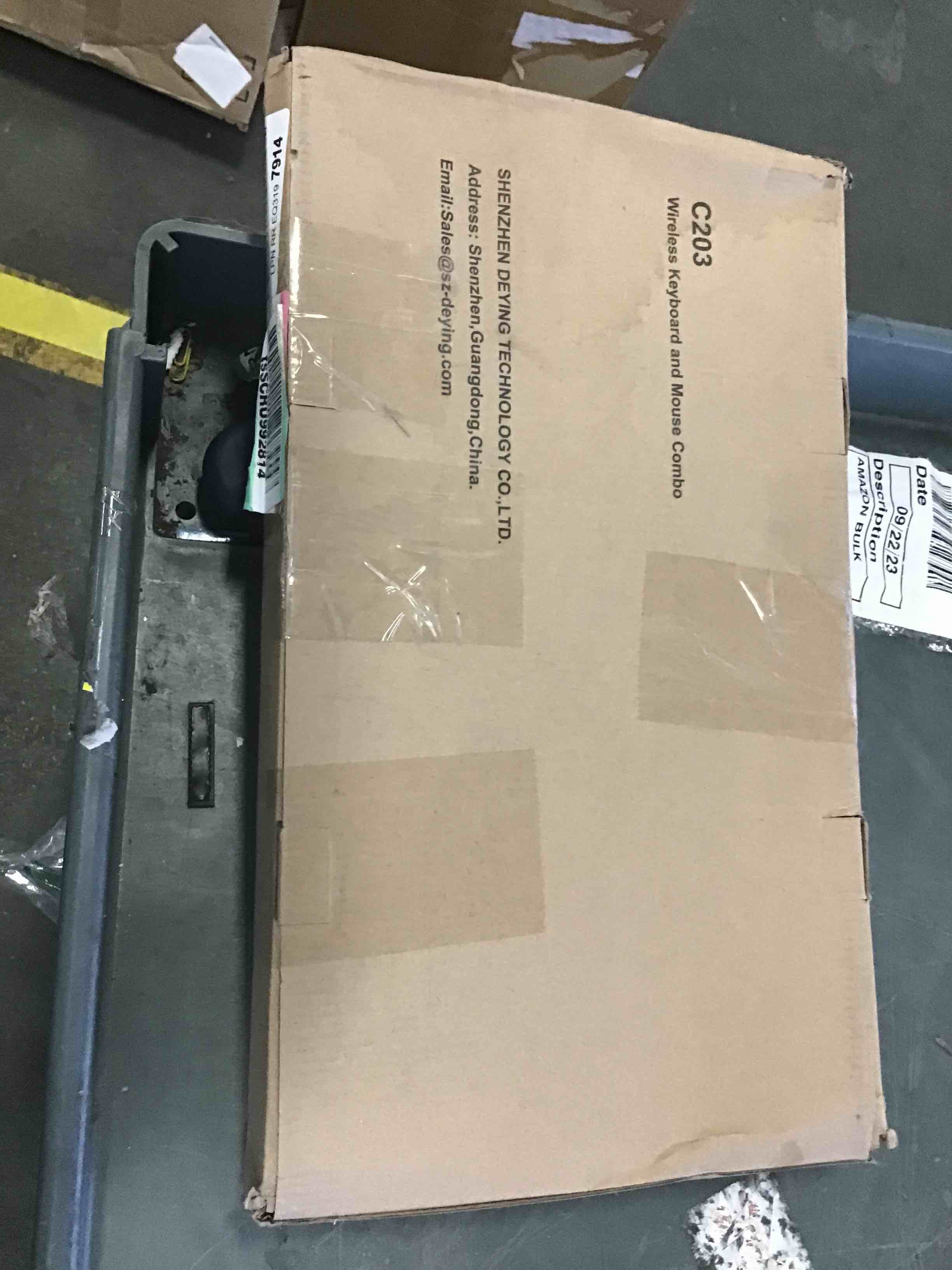 https://s3.amazonaws.com/lotting-images-prod/bidfta/YEL4988596_1696261446999.jpeg