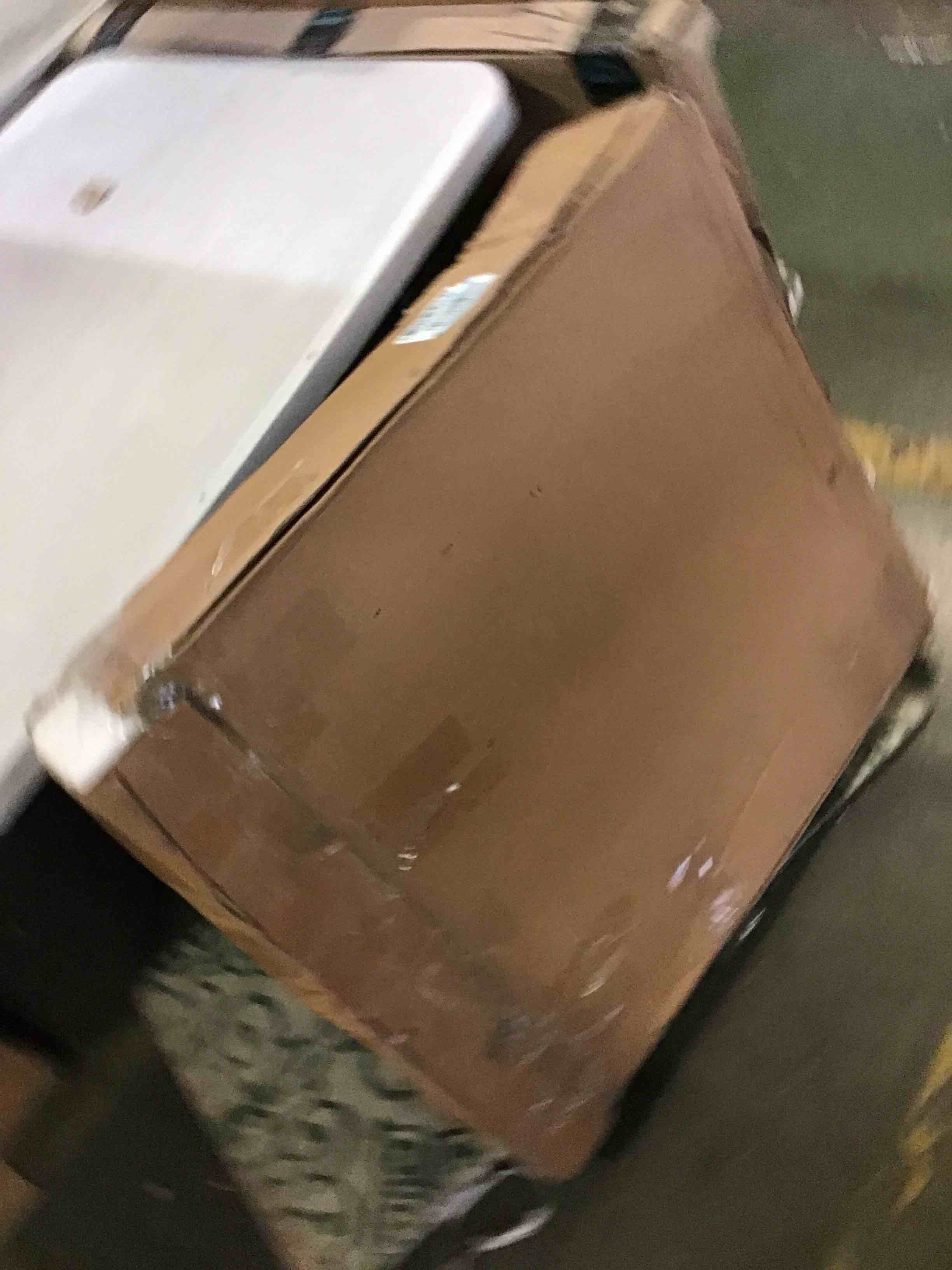 https://s3.amazonaws.com/lotting-images-prod/bidfta/YEL4989448_1694609761652.jpeg