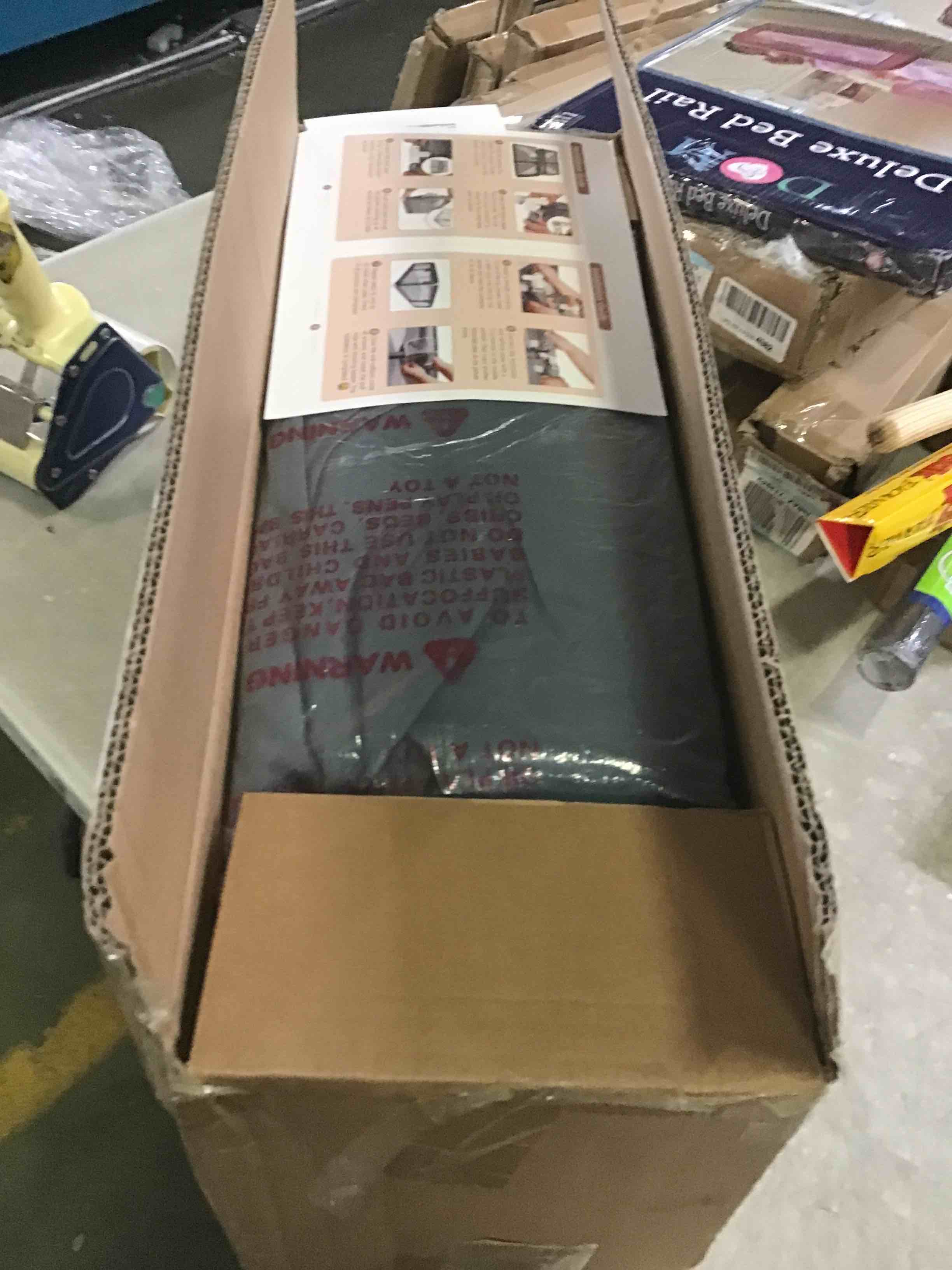 https://s3.amazonaws.com/lotting-images-prod/bidfta/YEL4989663_1694705401258.jpeg