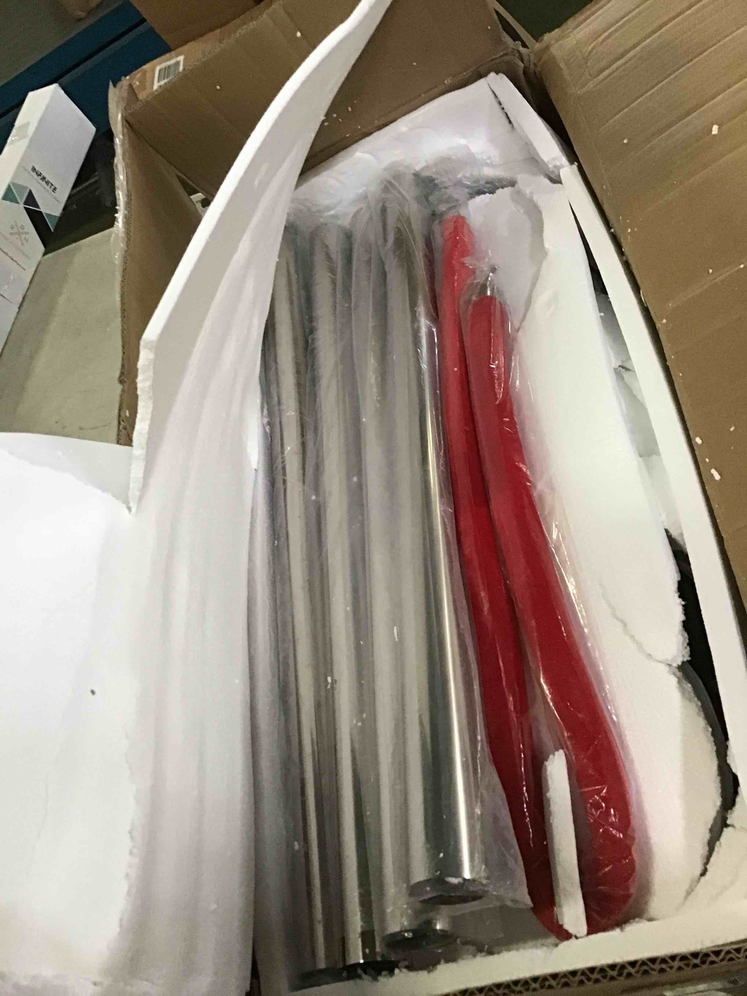 https://s3.amazonaws.com/lotting-images-prod/bidfta/YEL4989937_1695042059973.jpeg