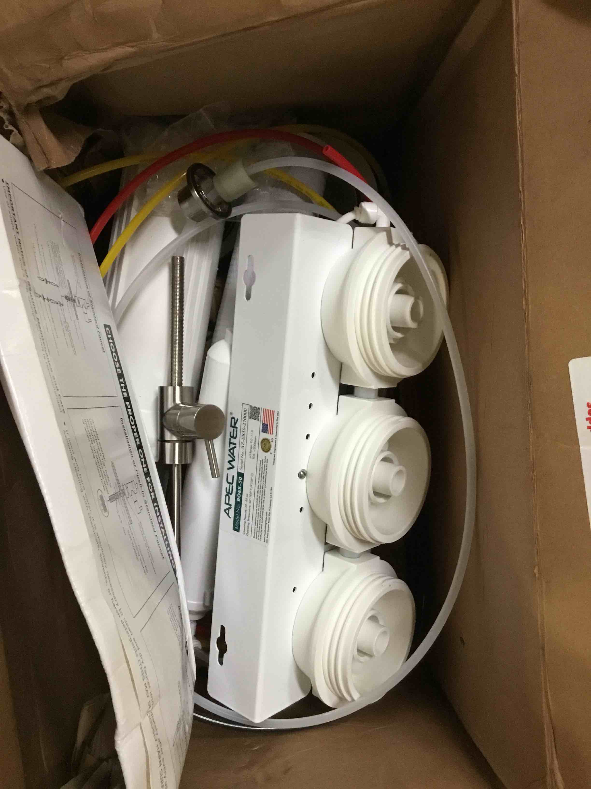 https://s3.amazonaws.com/lotting-images-prod/bidfta/YEL4990432_1695300025045.jpeg