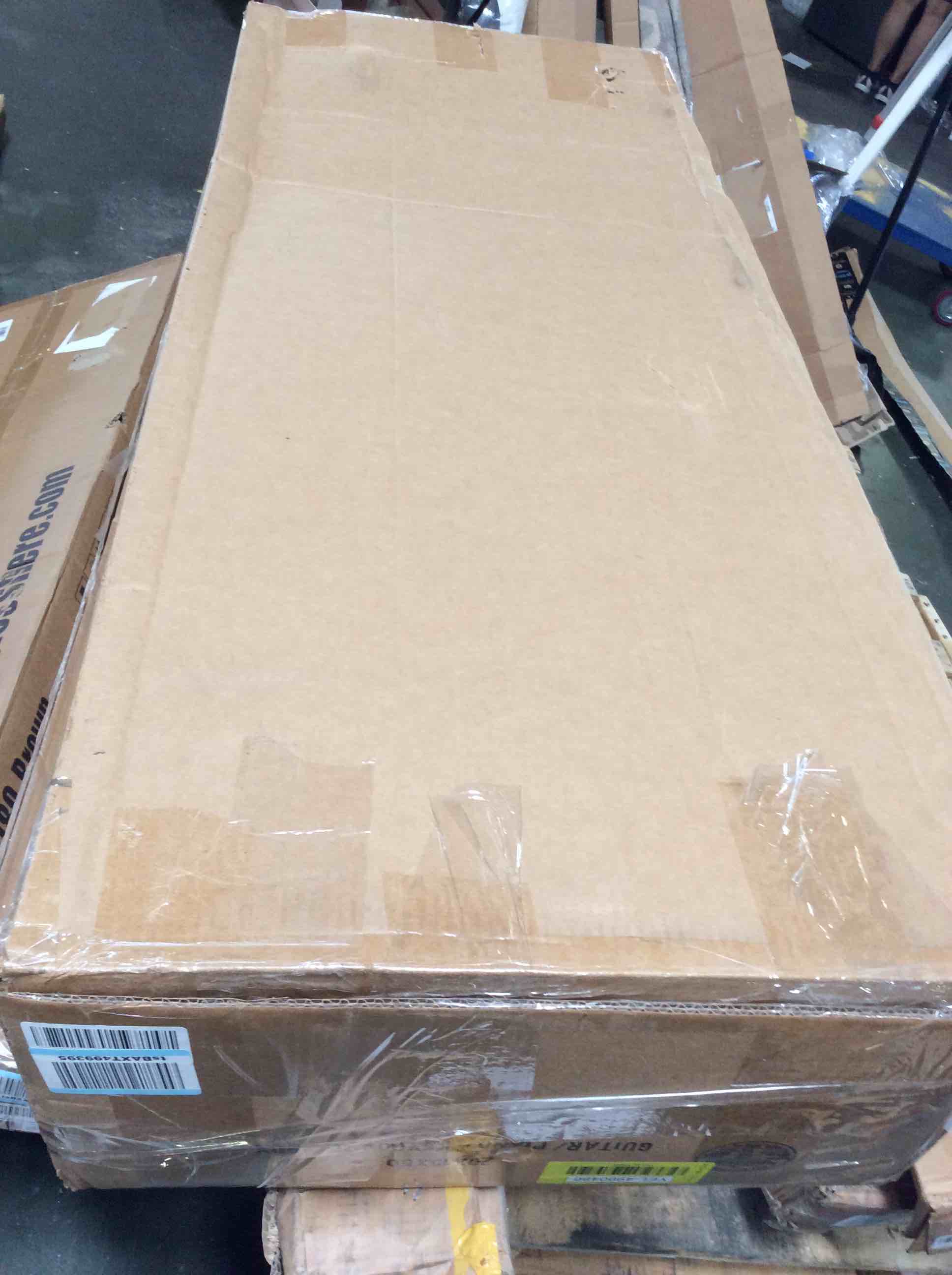 https://s3.amazonaws.com/lotting-images-prod/bidfta/YEL4990486_1695313591618.jpeg