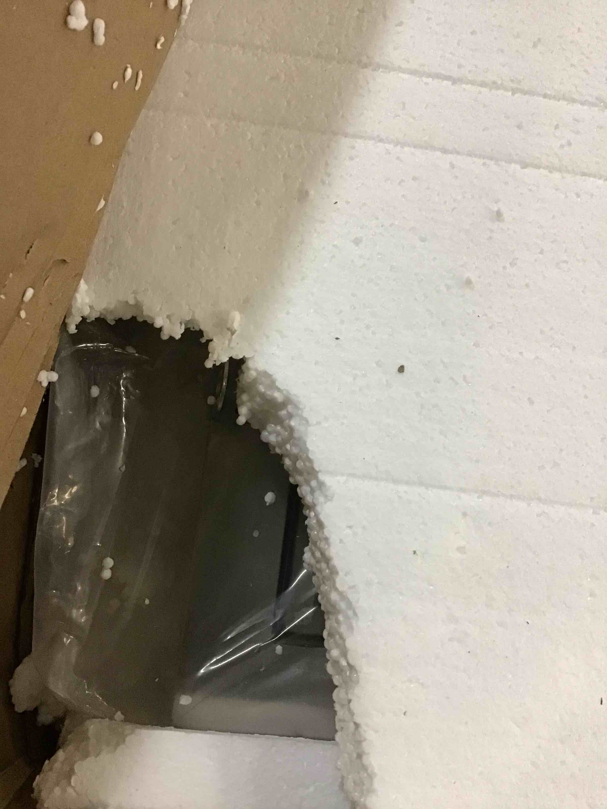 https://s3.amazonaws.com/lotting-images-prod/bidfta/YEL4990660_1695408219205.jpeg