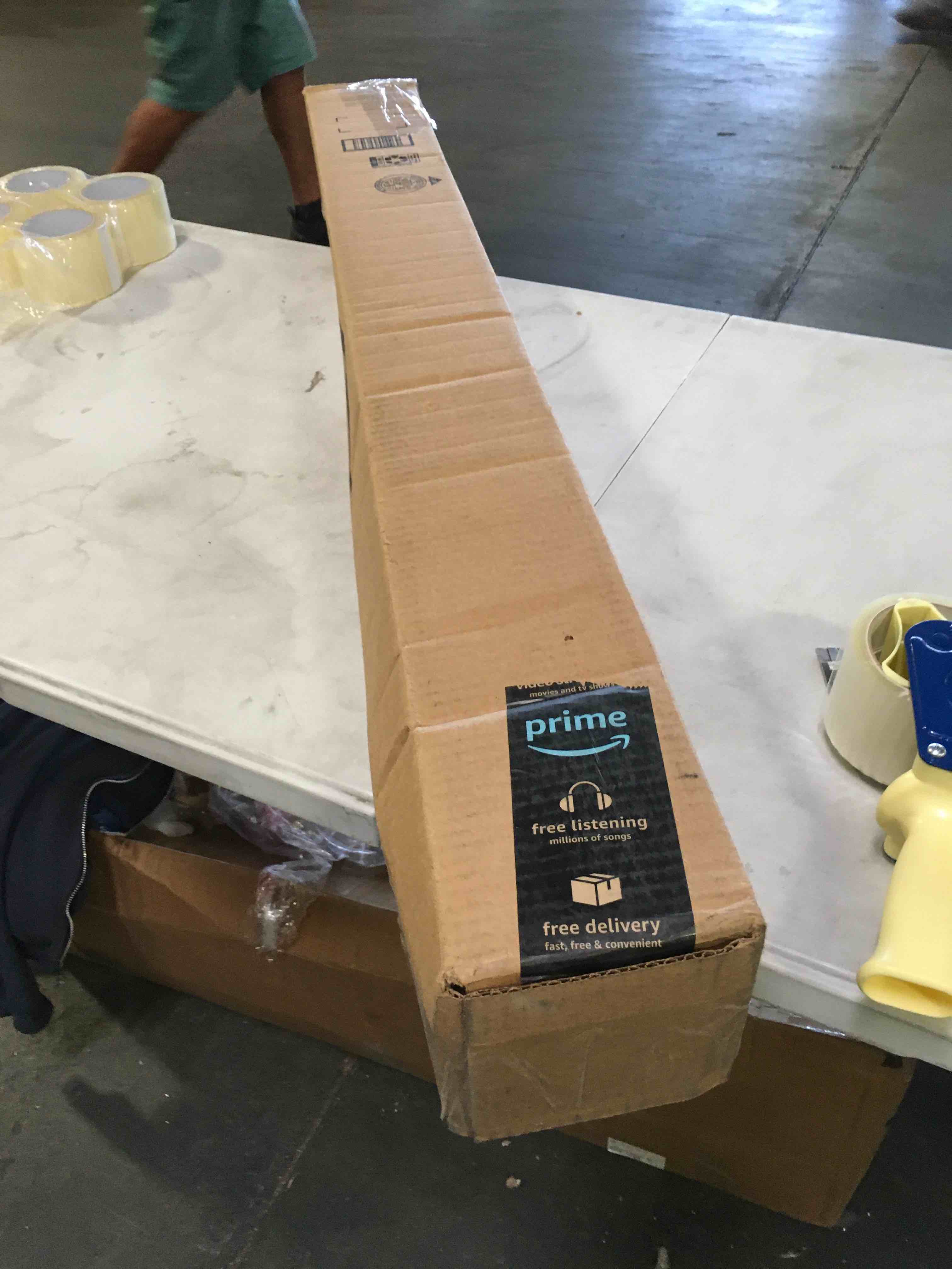 https://s3.amazonaws.com/lotting-images-prod/bidfta/YEL4992449_1694783142745.jpeg