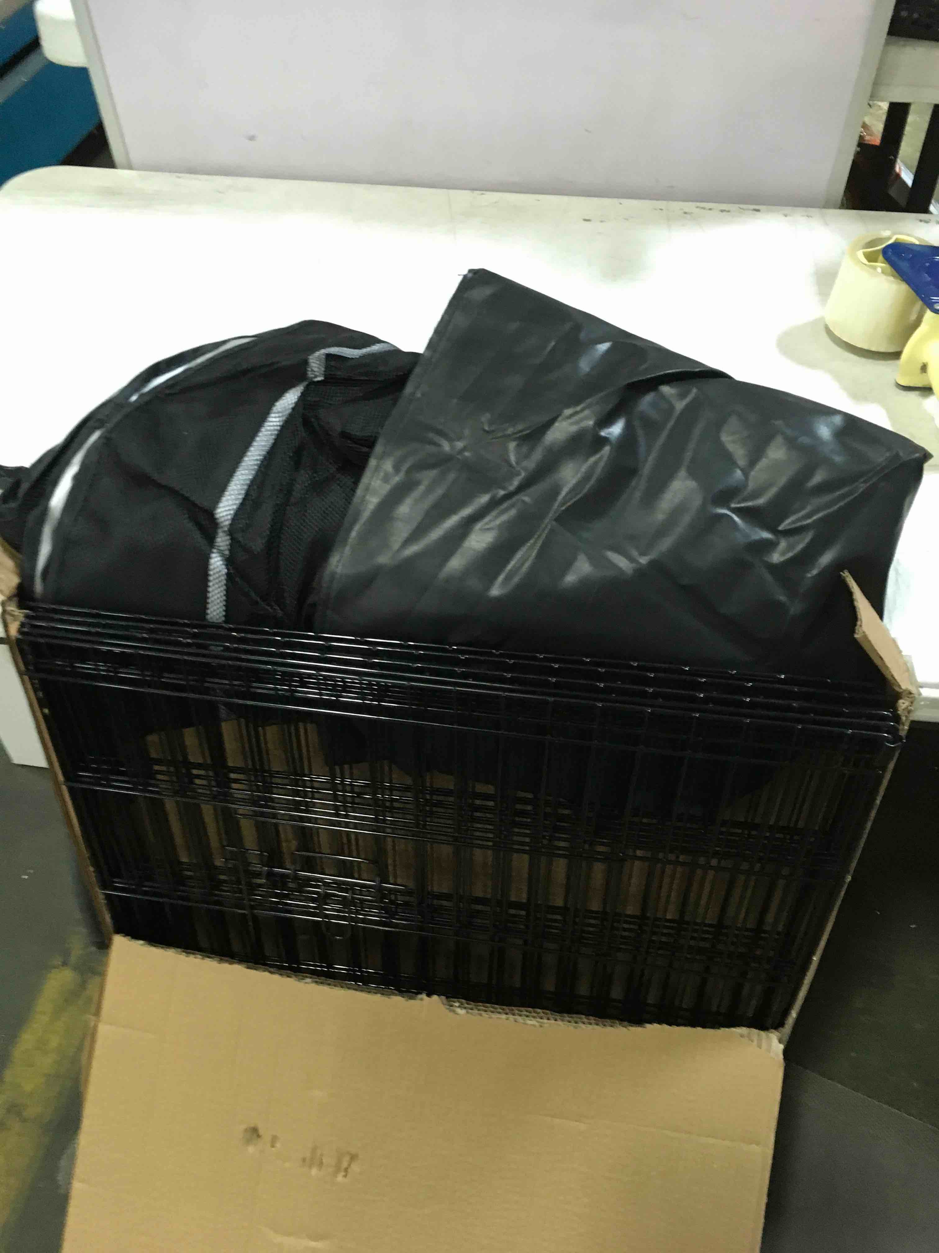 https://s3.amazonaws.com/lotting-images-prod/bidfta/YEL4992905_1695387413381.jpeg