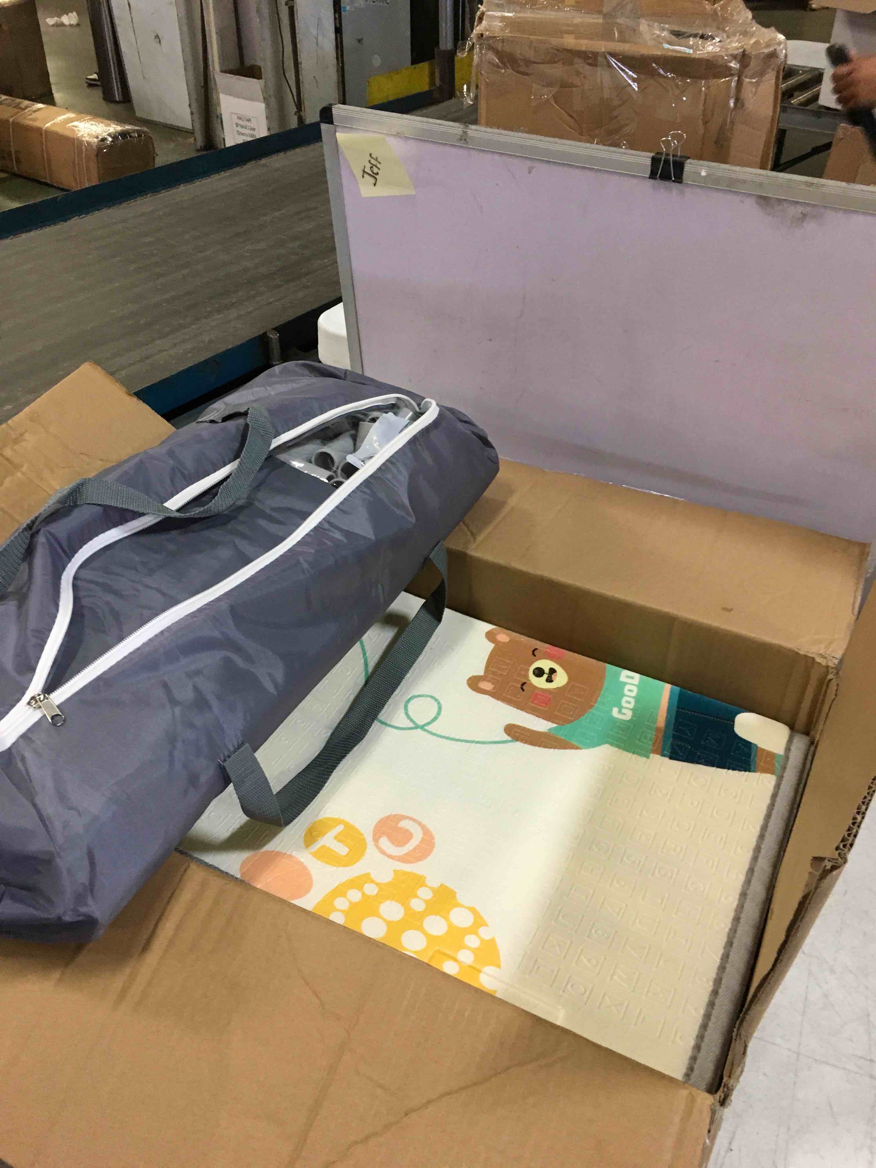 https://s3.amazonaws.com/lotting-images-prod/bidfta/YEL4992963_1695406311114.jpeg