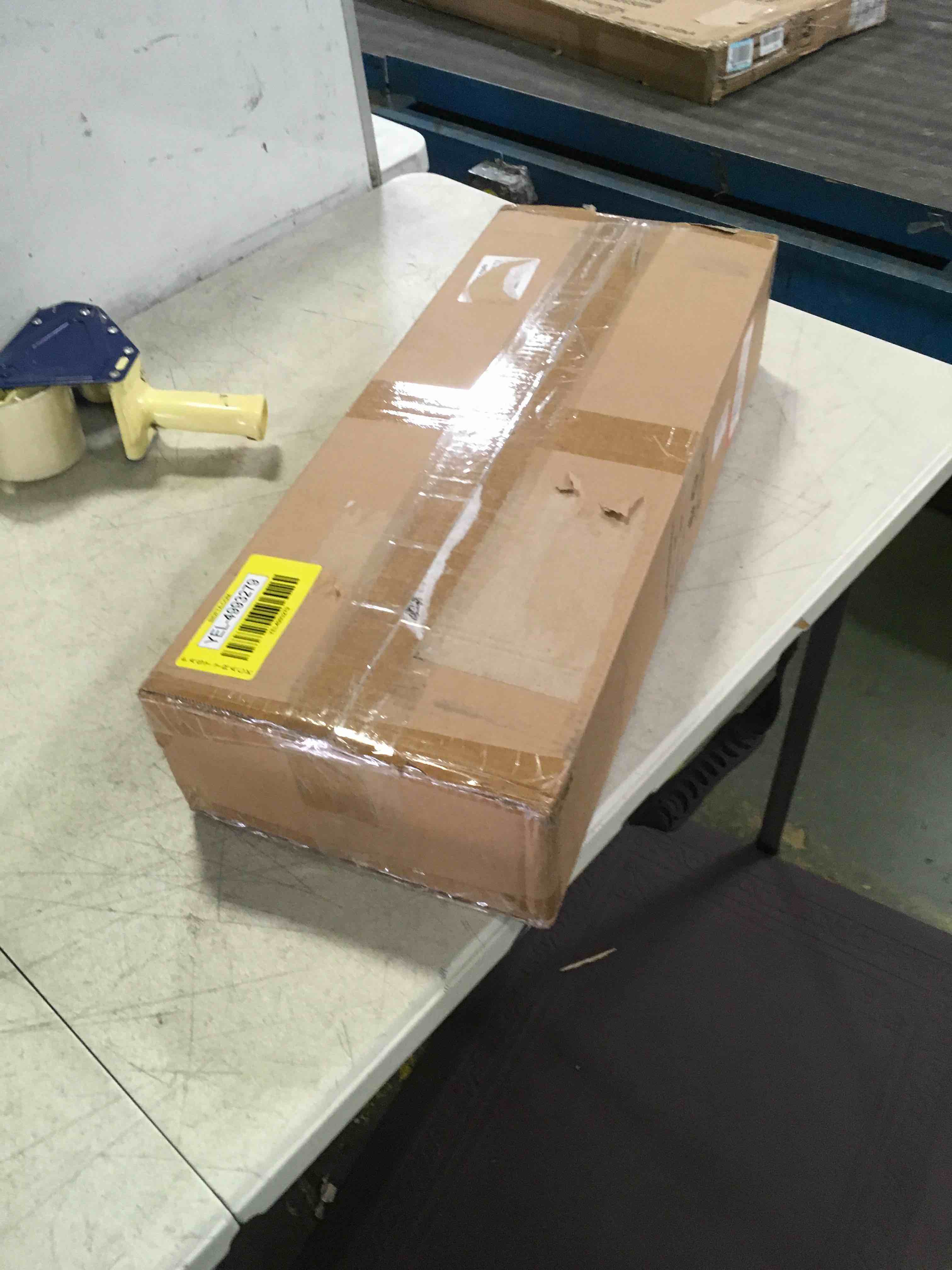 https://s3.amazonaws.com/lotting-images-prod/bidfta/YEL4993279_1695844494969.jpeg