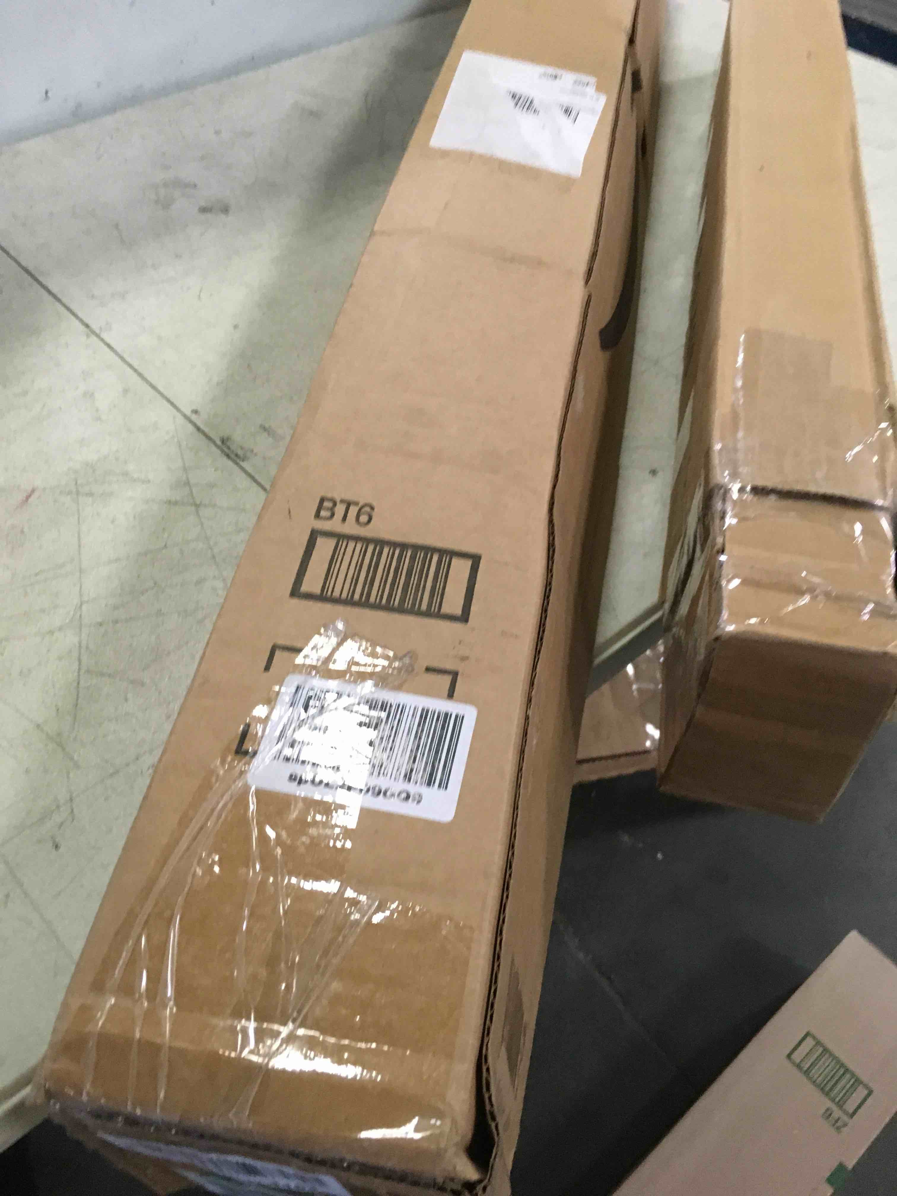 https://s3.amazonaws.com/lotting-images-prod/bidfta/YEL4993750_1696430650995.jpeg