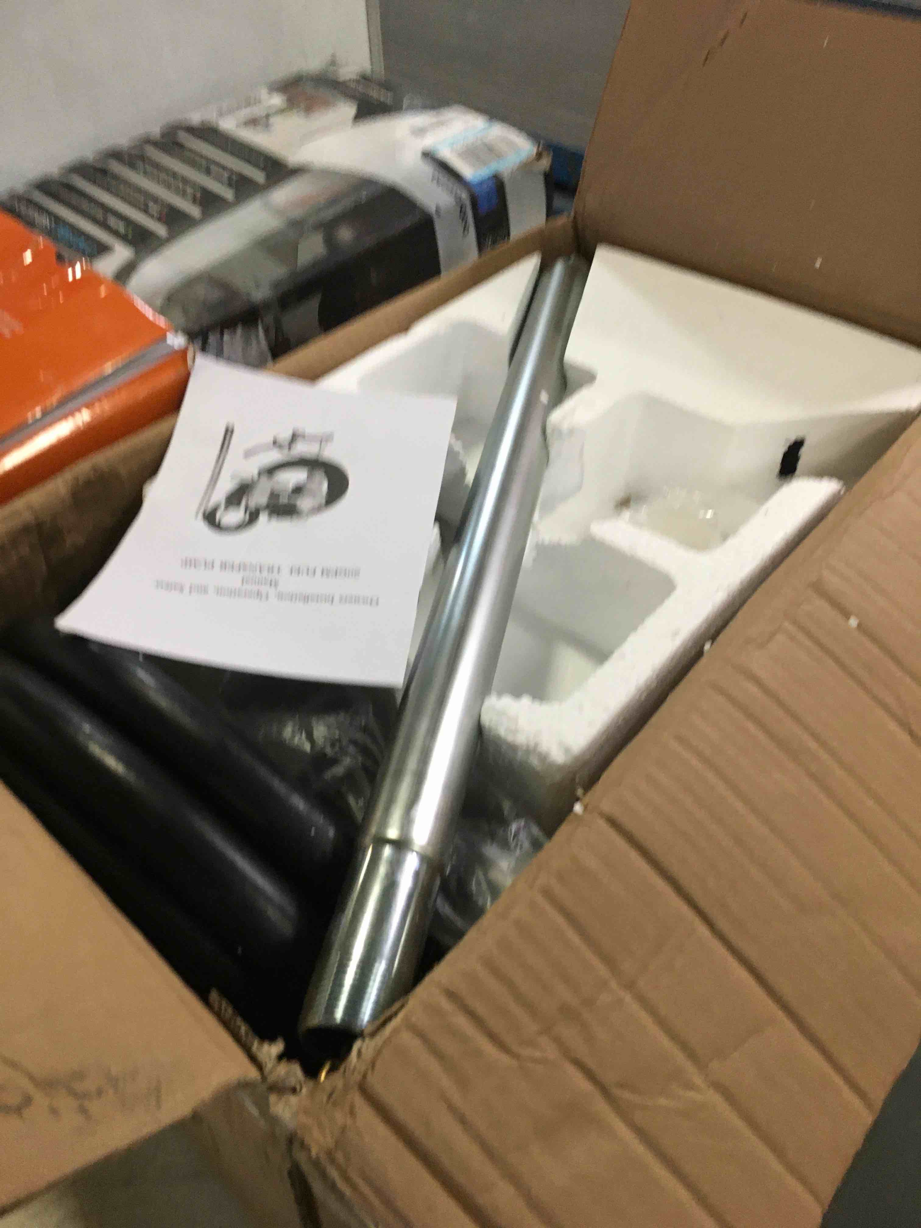 https://s3.amazonaws.com/lotting-images-prod/bidfta/YEL4993803_1696444812886.jpeg