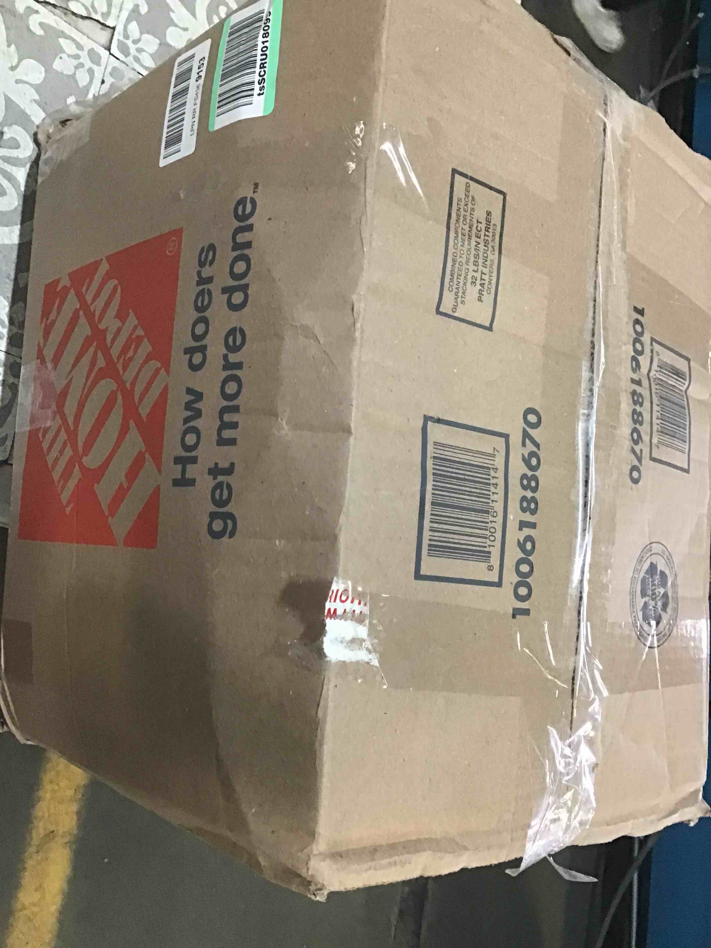 https://s3.amazonaws.com/lotting-images-prod/bidfta/YEL4997269_1694627741342.jpeg