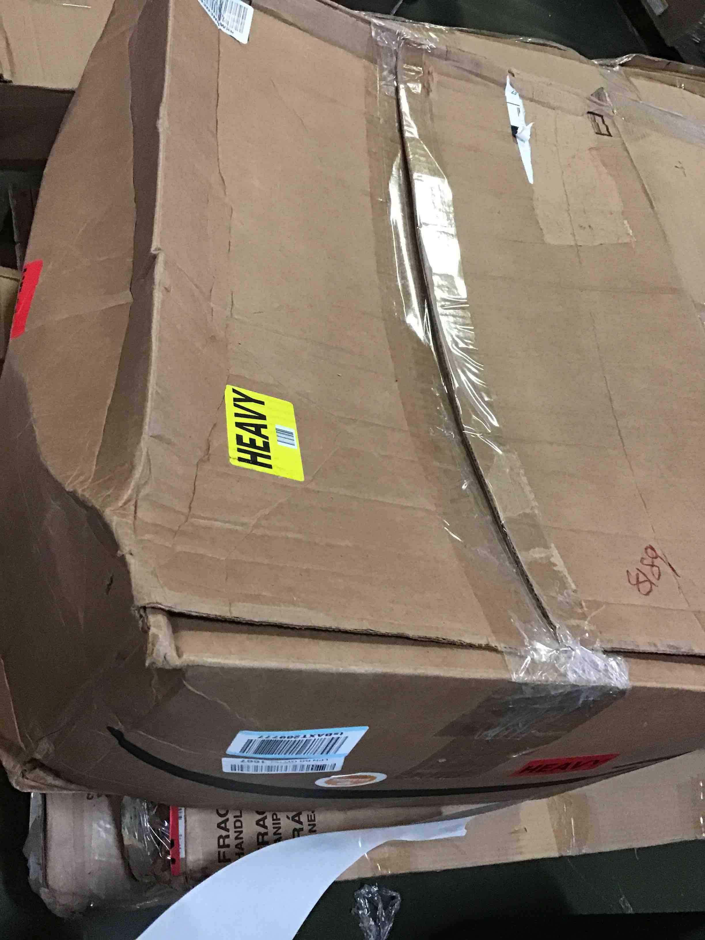 https://s3.amazonaws.com/lotting-images-prod/bidfta/YEL4997293_1694633040342.jpeg