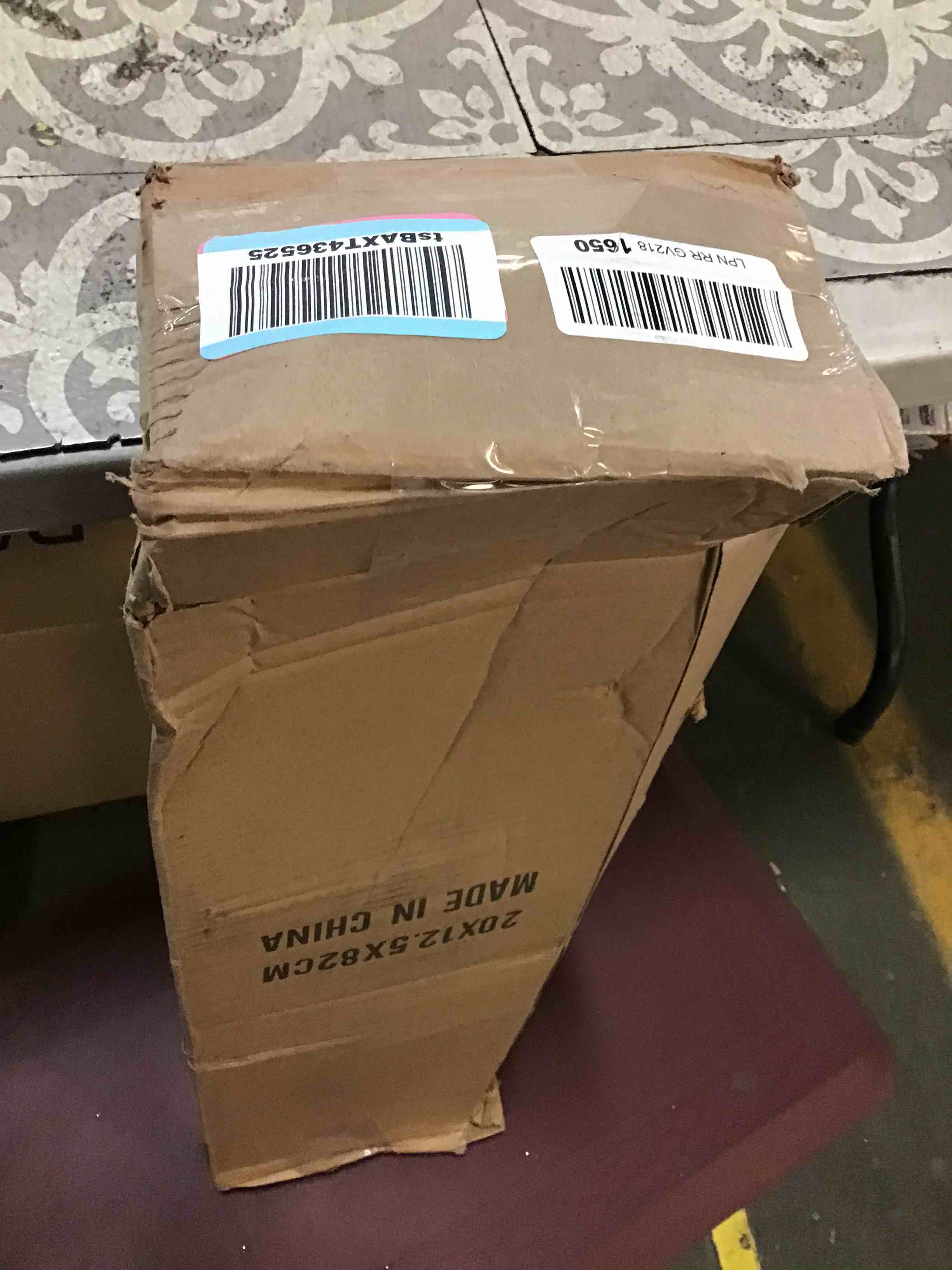 https://s3.amazonaws.com/lotting-images-prod/bidfta/YEL4997361_1694697028324.jpeg