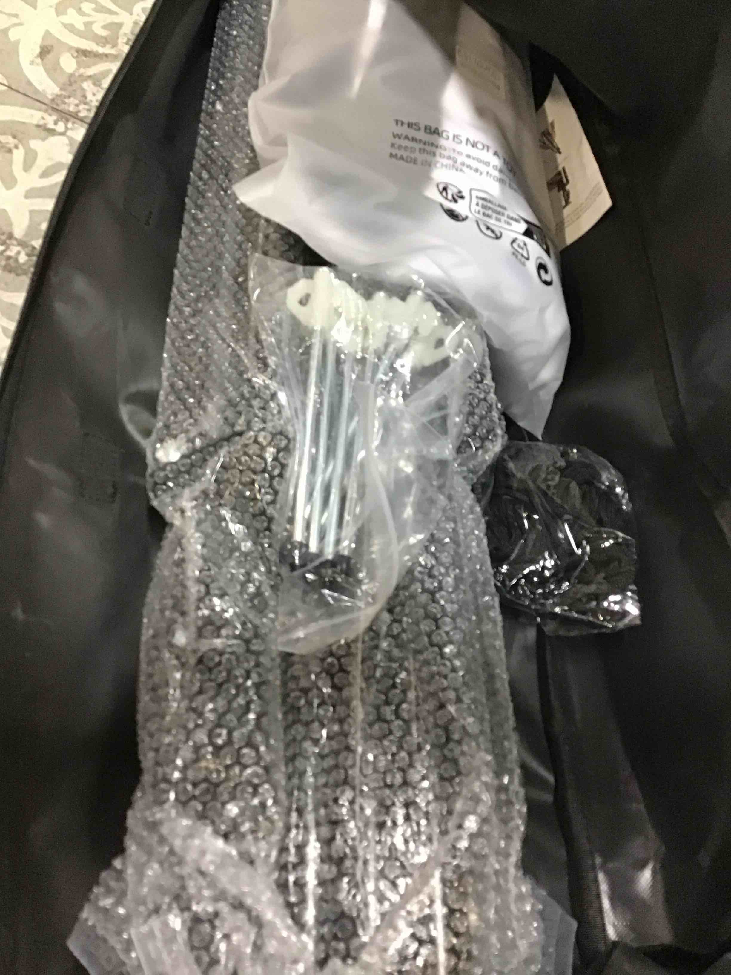 https://s3.amazonaws.com/lotting-images-prod/bidfta/YEL4997361_1694697106032.jpeg