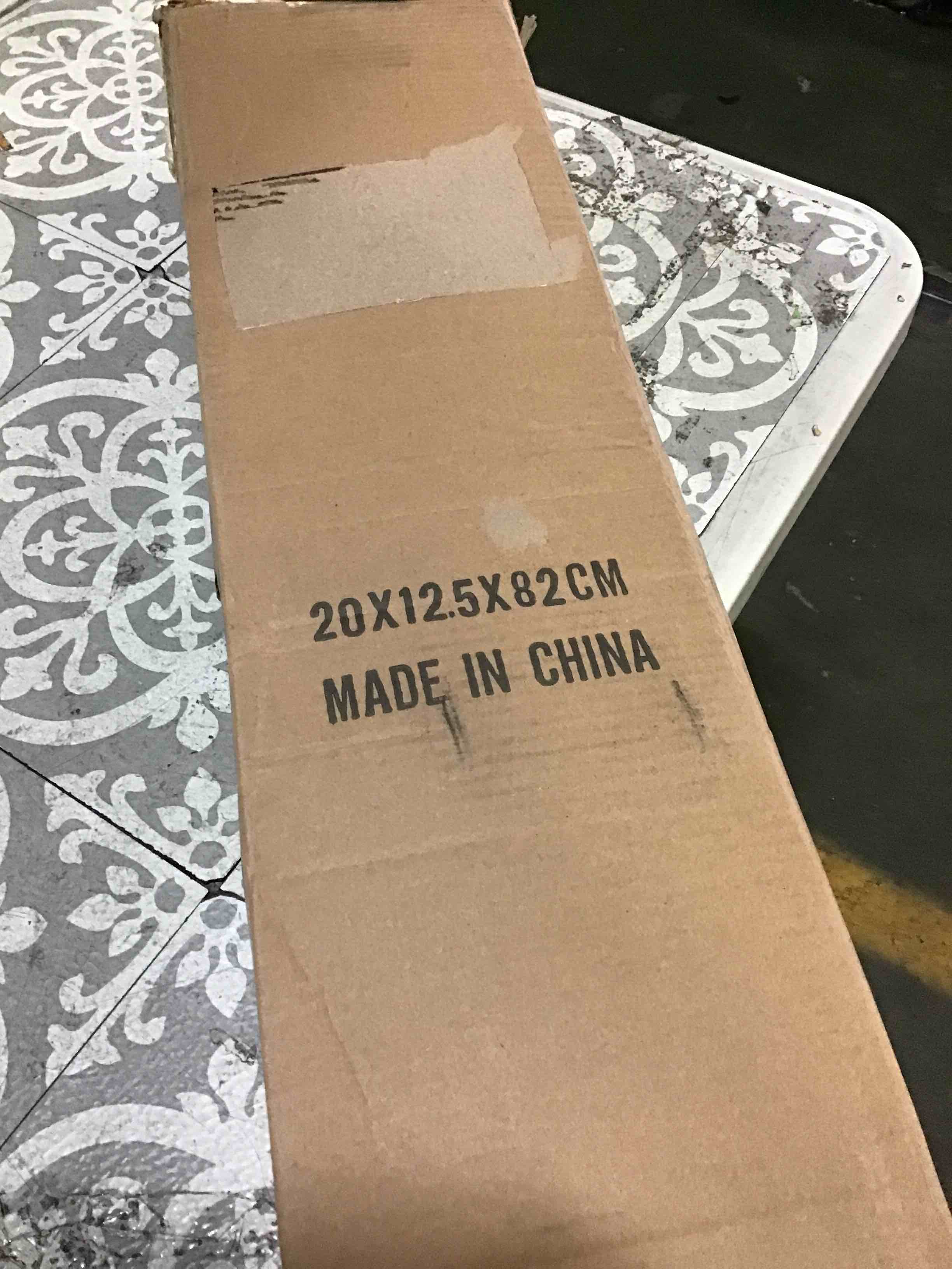 https://s3.amazonaws.com/lotting-images-prod/bidfta/YEL4997361_1694697162942.jpeg