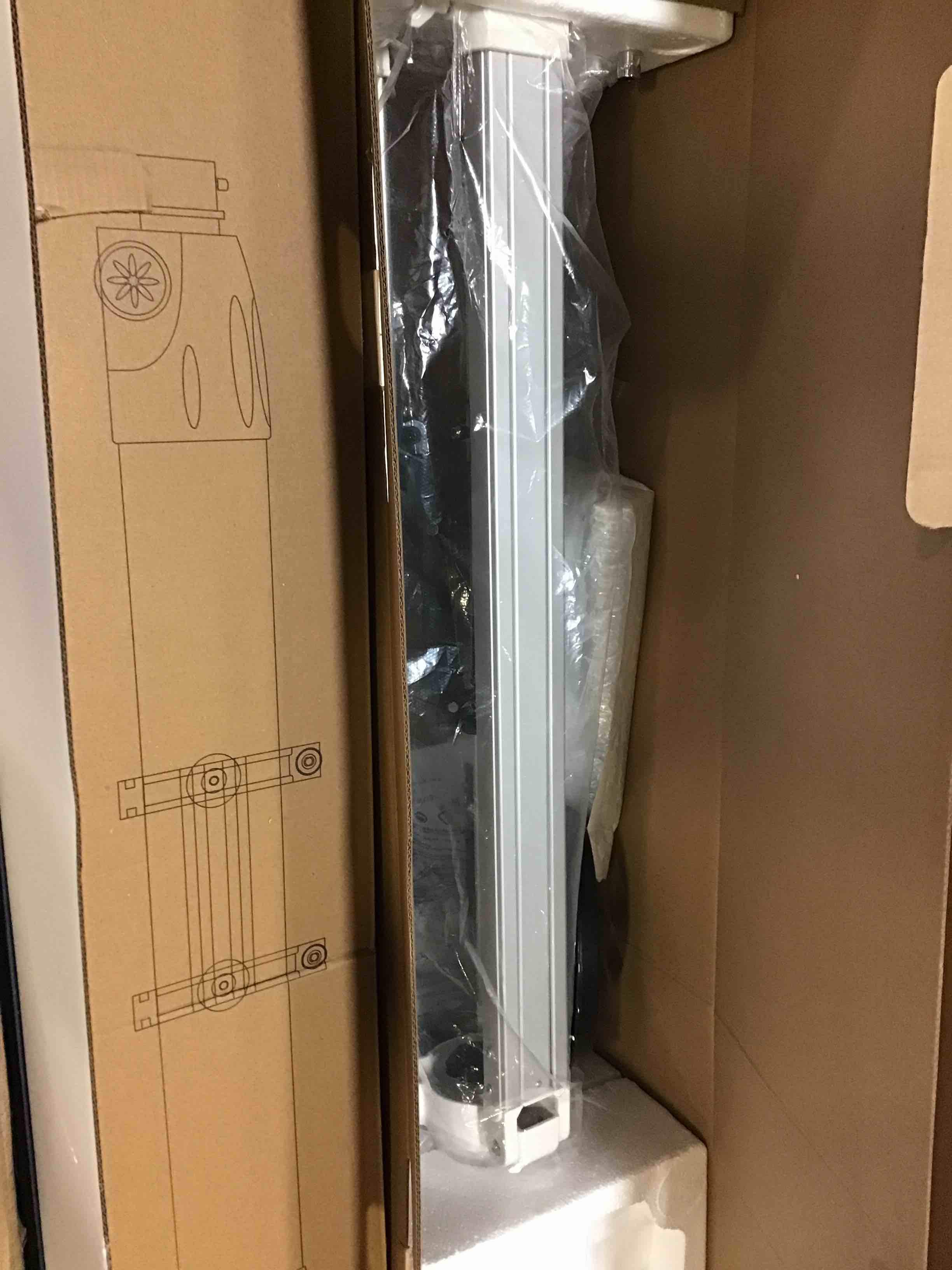https://s3.amazonaws.com/lotting-images-prod/bidfta/YEL4997412_1694704290611.jpeg