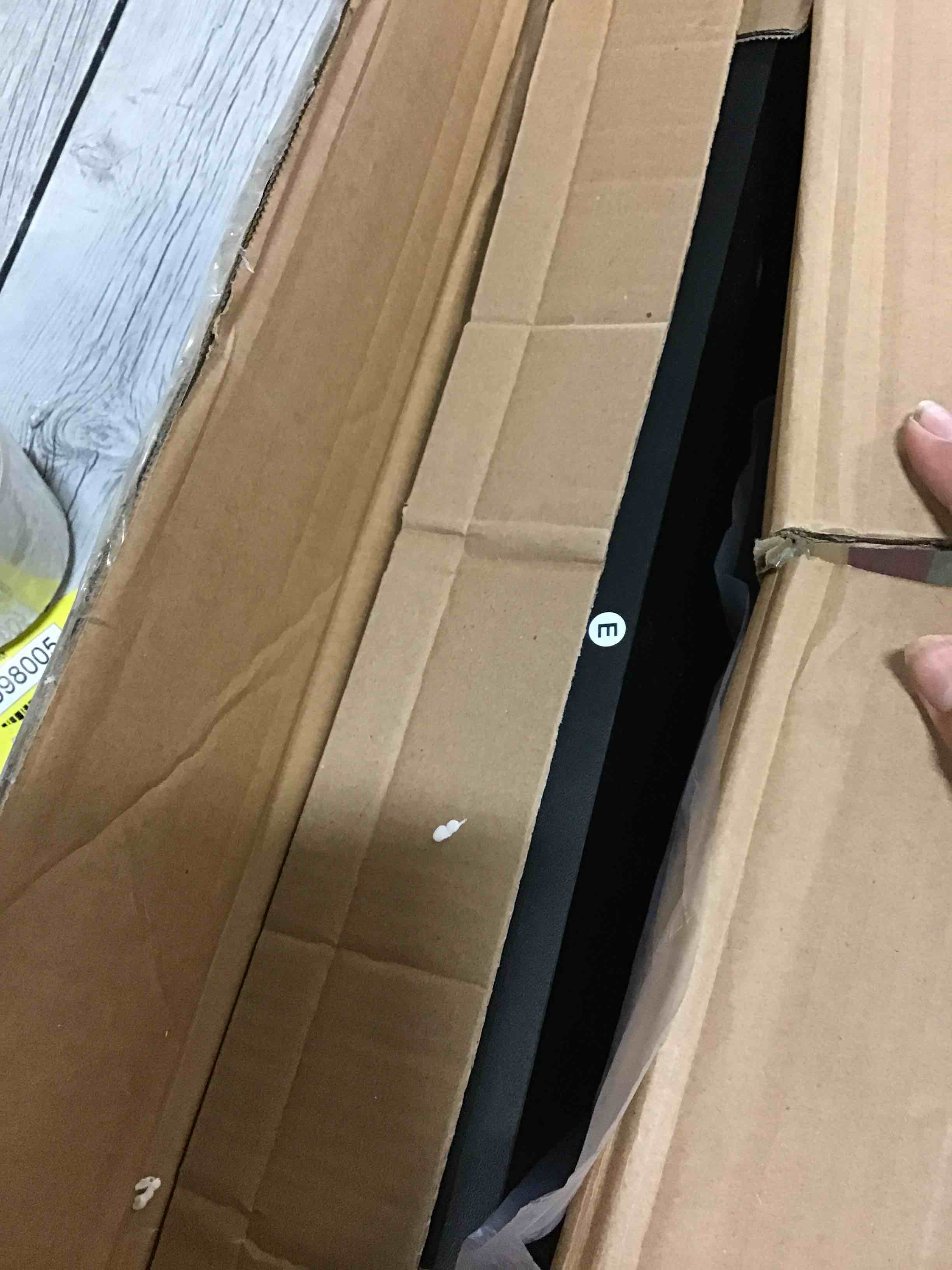 https://s3.amazonaws.com/lotting-images-prod/bidfta/YEL4998077_1695232839571.jpeg