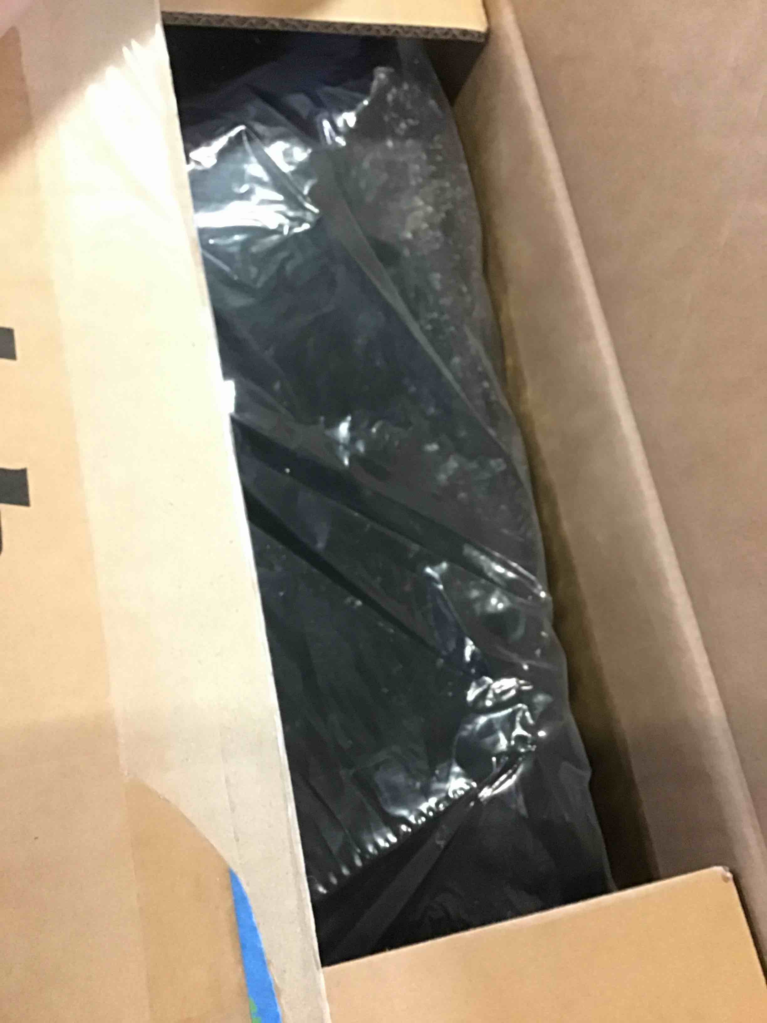 https://s3.amazonaws.com/lotting-images-prod/bidfta/YEL4998409_1695398002290.jpeg