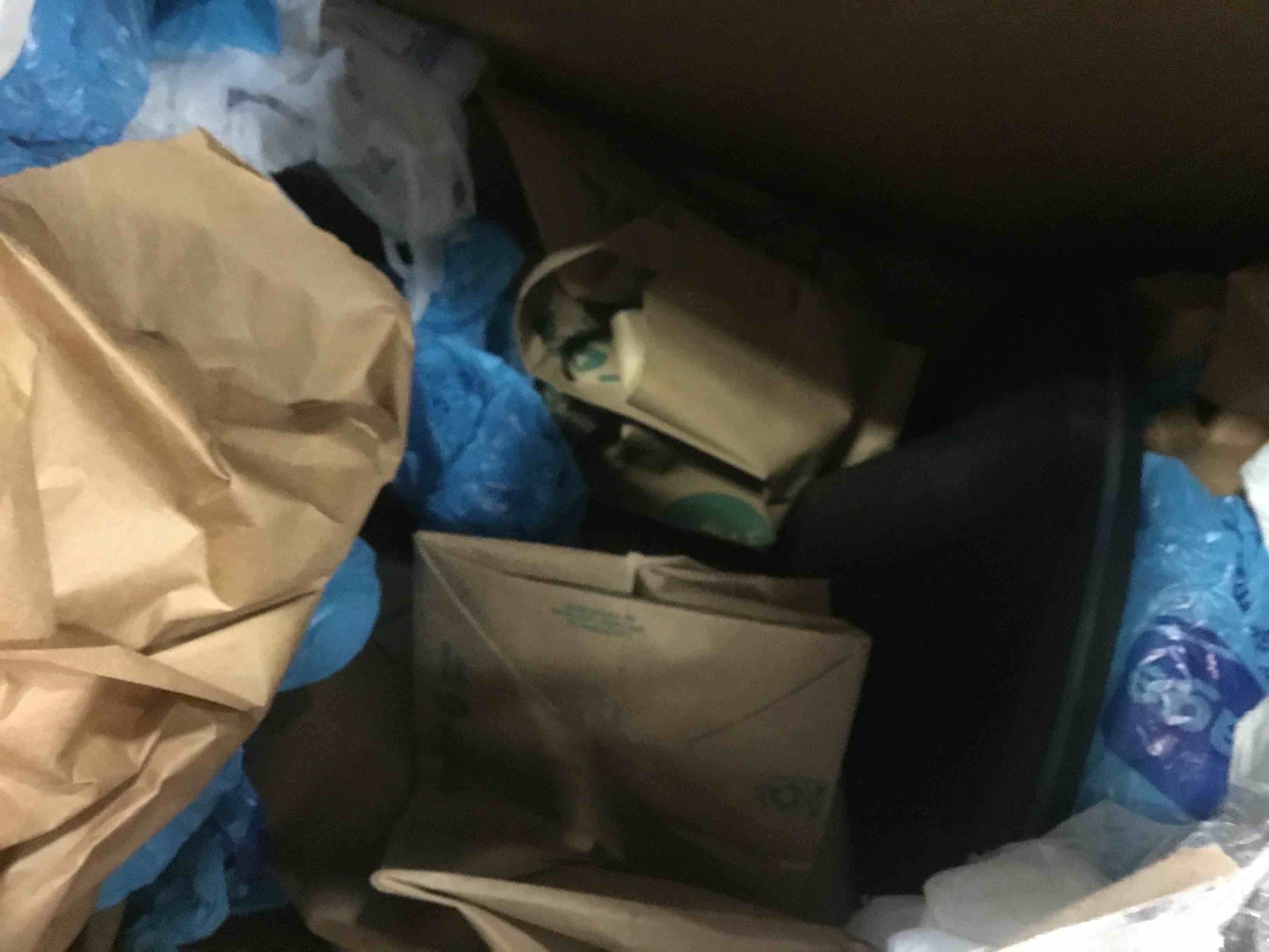 https://s3.amazonaws.com/lotting-images-prod/bidfta/YEL5000868_1687866154731.jpeg