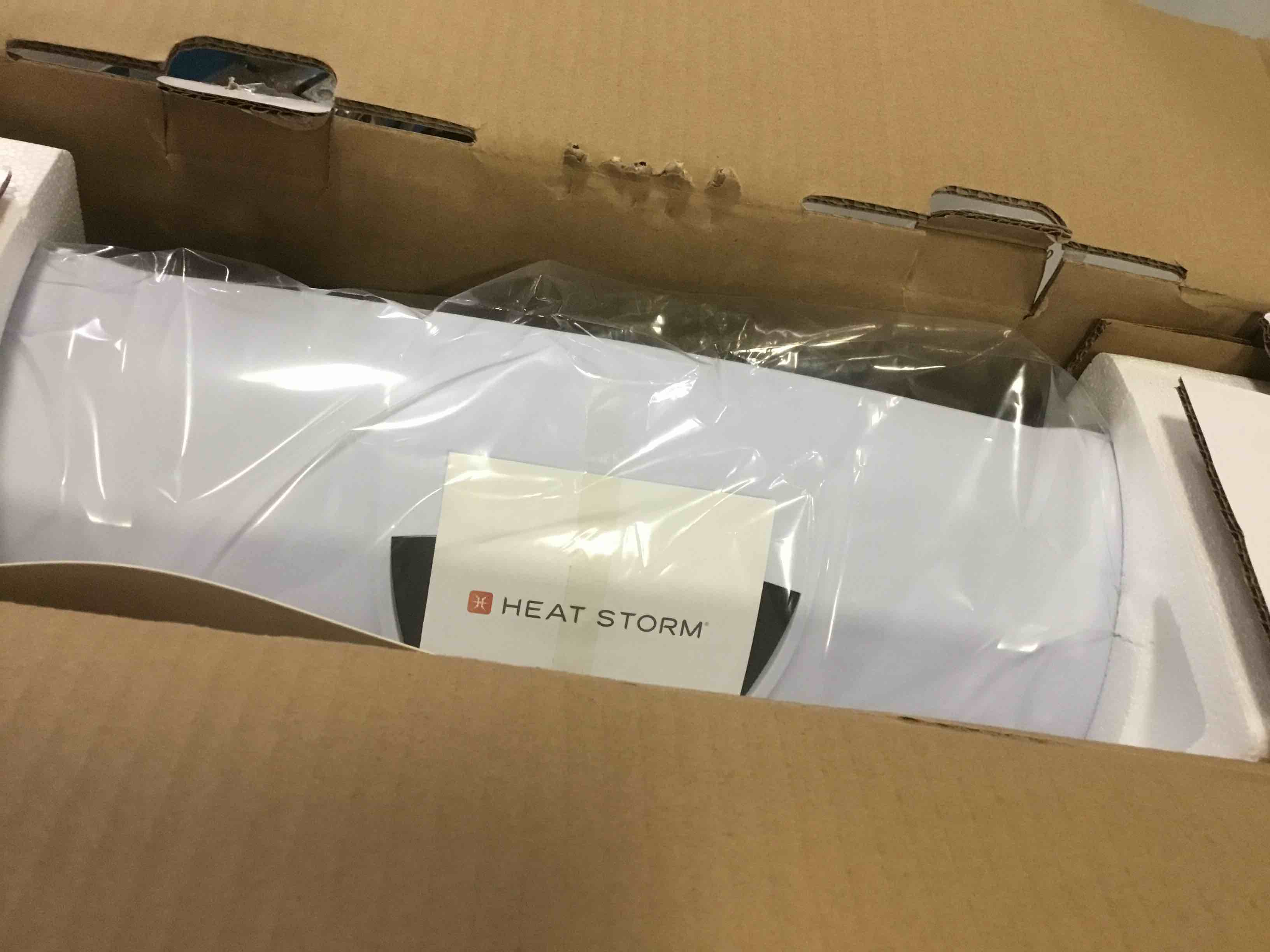 https://s3.amazonaws.com/lotting-images-prod/bidfta/YEL5001431_1687970019626.jpeg