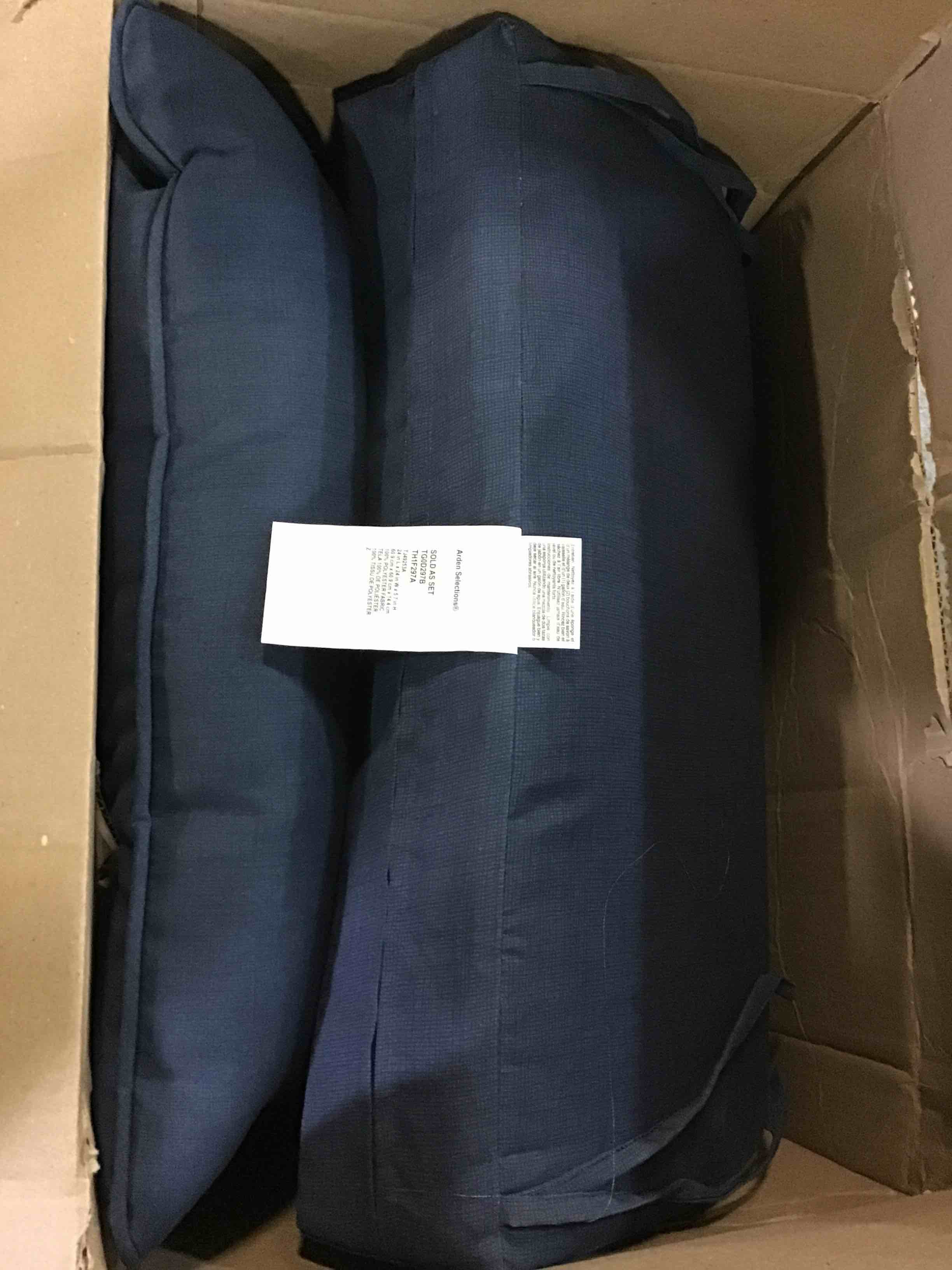 https://s3.amazonaws.com/lotting-images-prod/bidfta/YEL5003277_1686334129107.jpeg