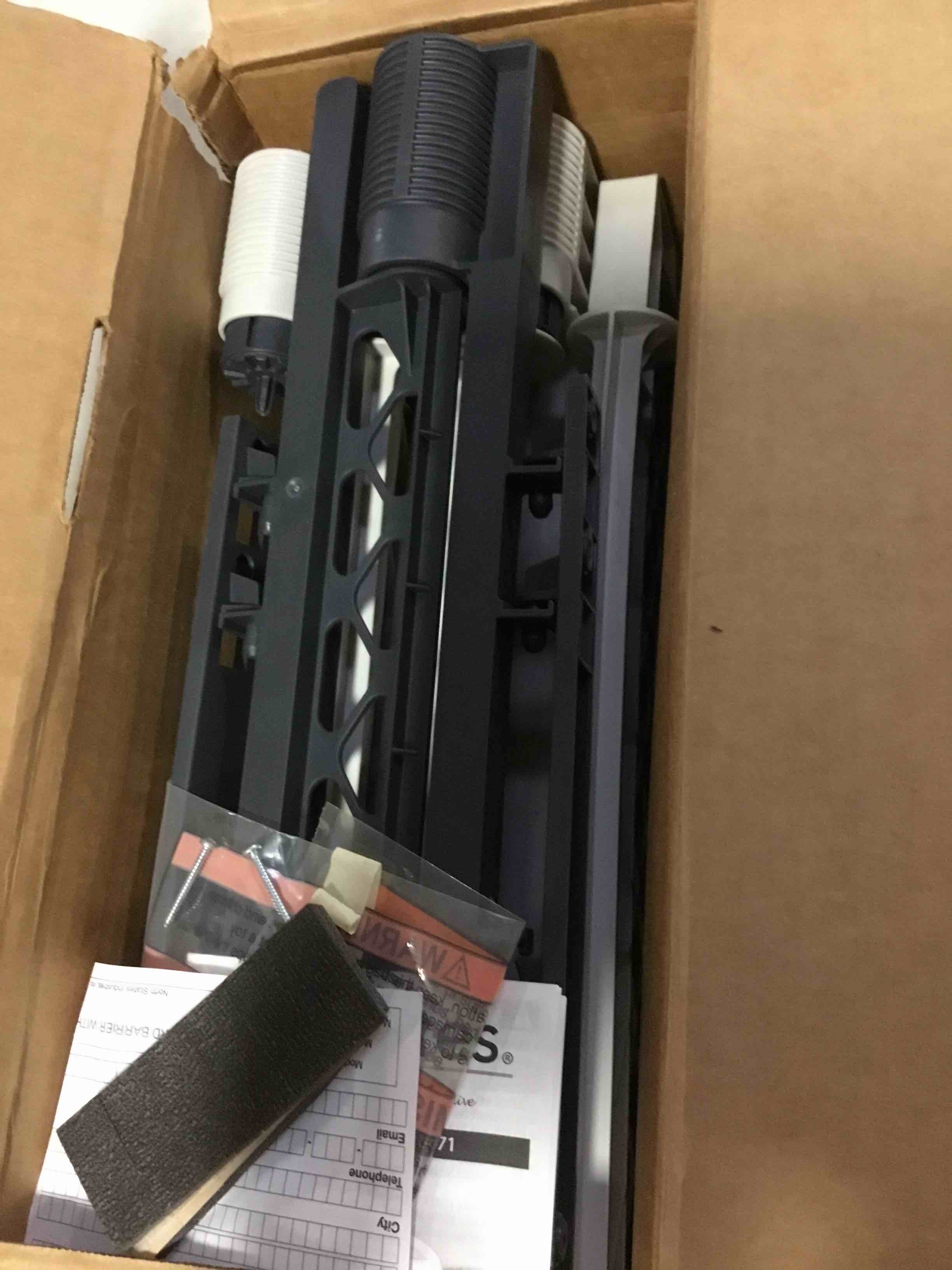 https://s3.amazonaws.com/lotting-images-prod/bidfta/YEL5004153_1687180021576.jpeg