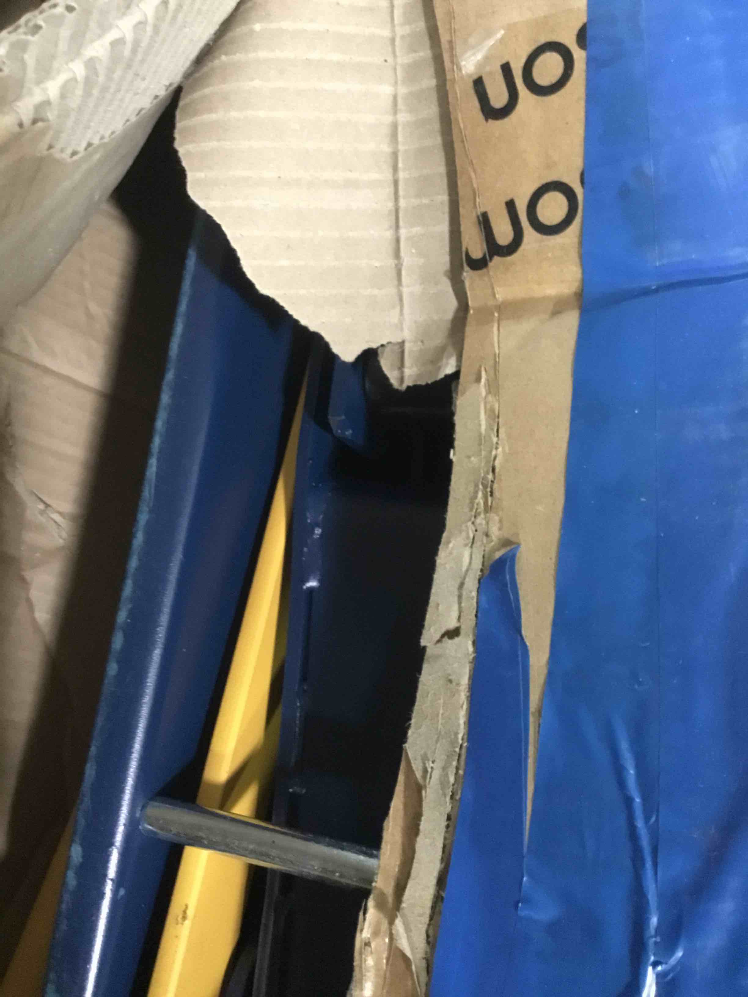 https://s3.amazonaws.com/lotting-images-prod/bidfta/YEL5004345_1687273063971.jpeg