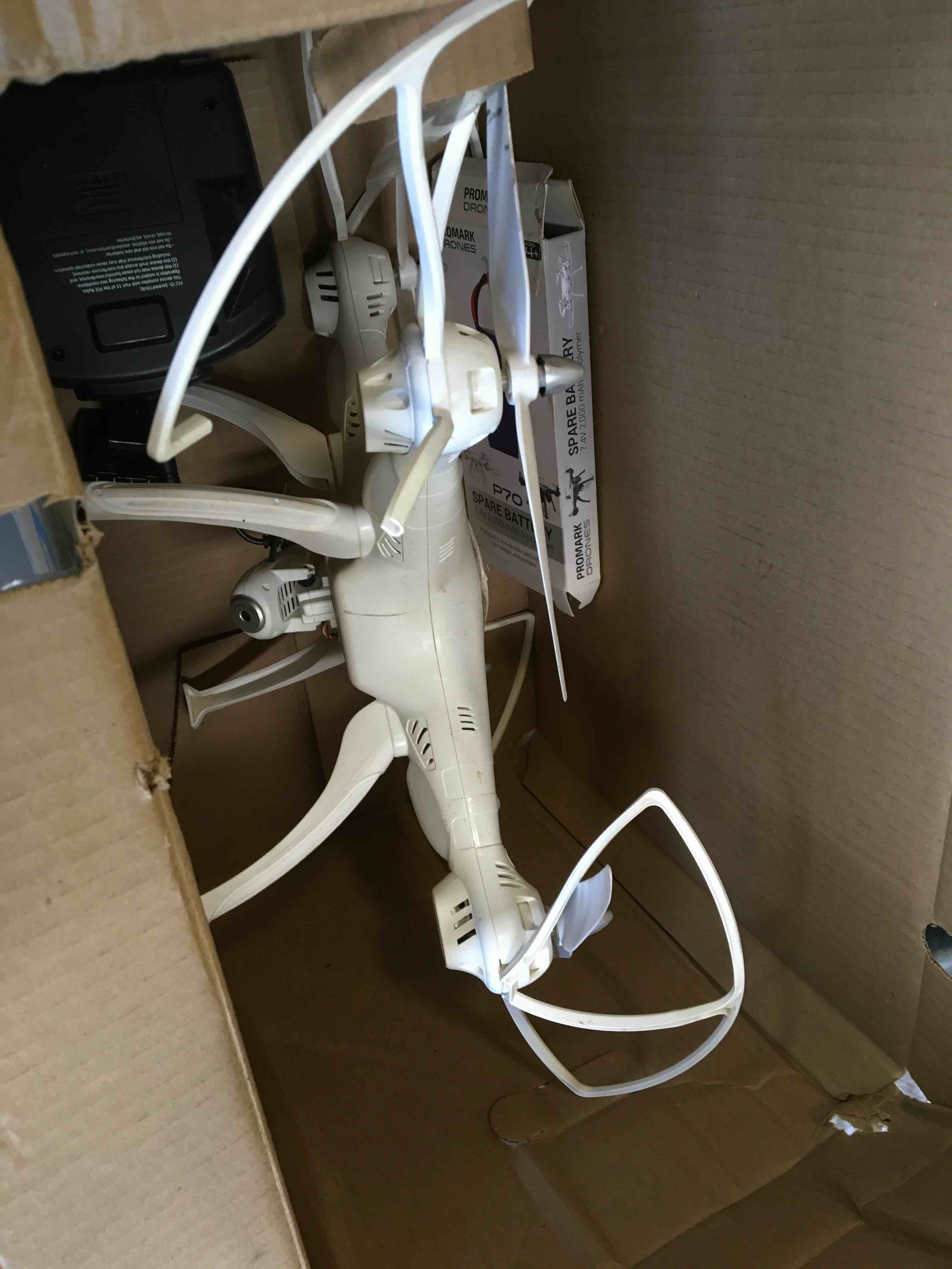 https://s3.amazonaws.com/lotting-images-prod/bidfta/YEL5006273_1686314962820.jpeg