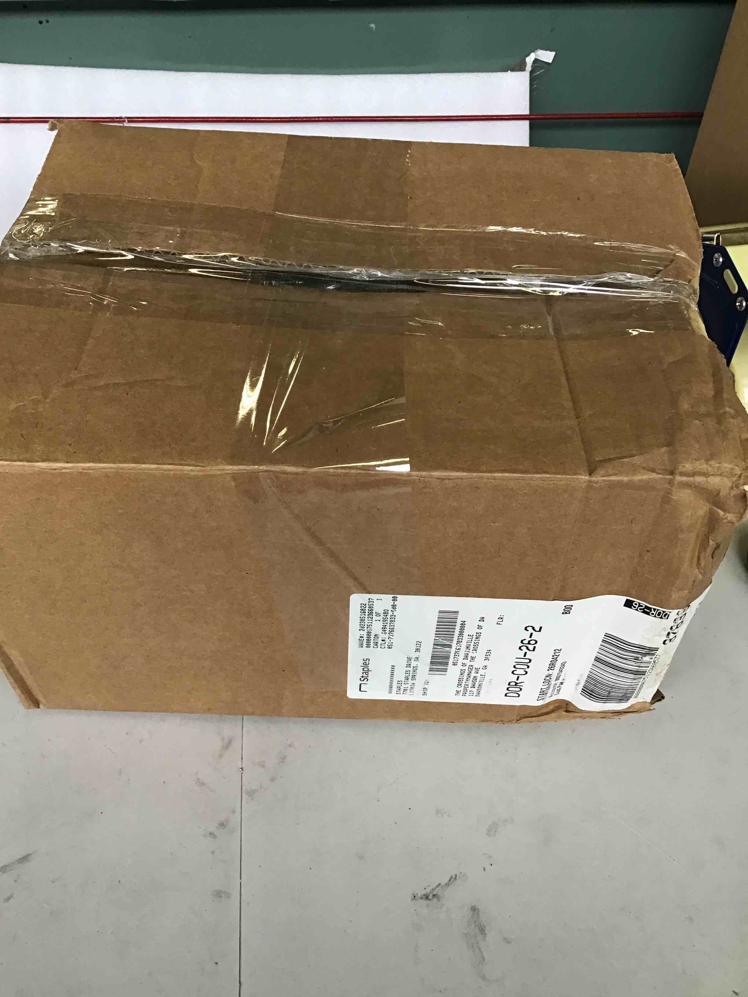 https://s3.amazonaws.com/lotting-images-prod/bidfta/YEL5007085_1687549515867.jpeg