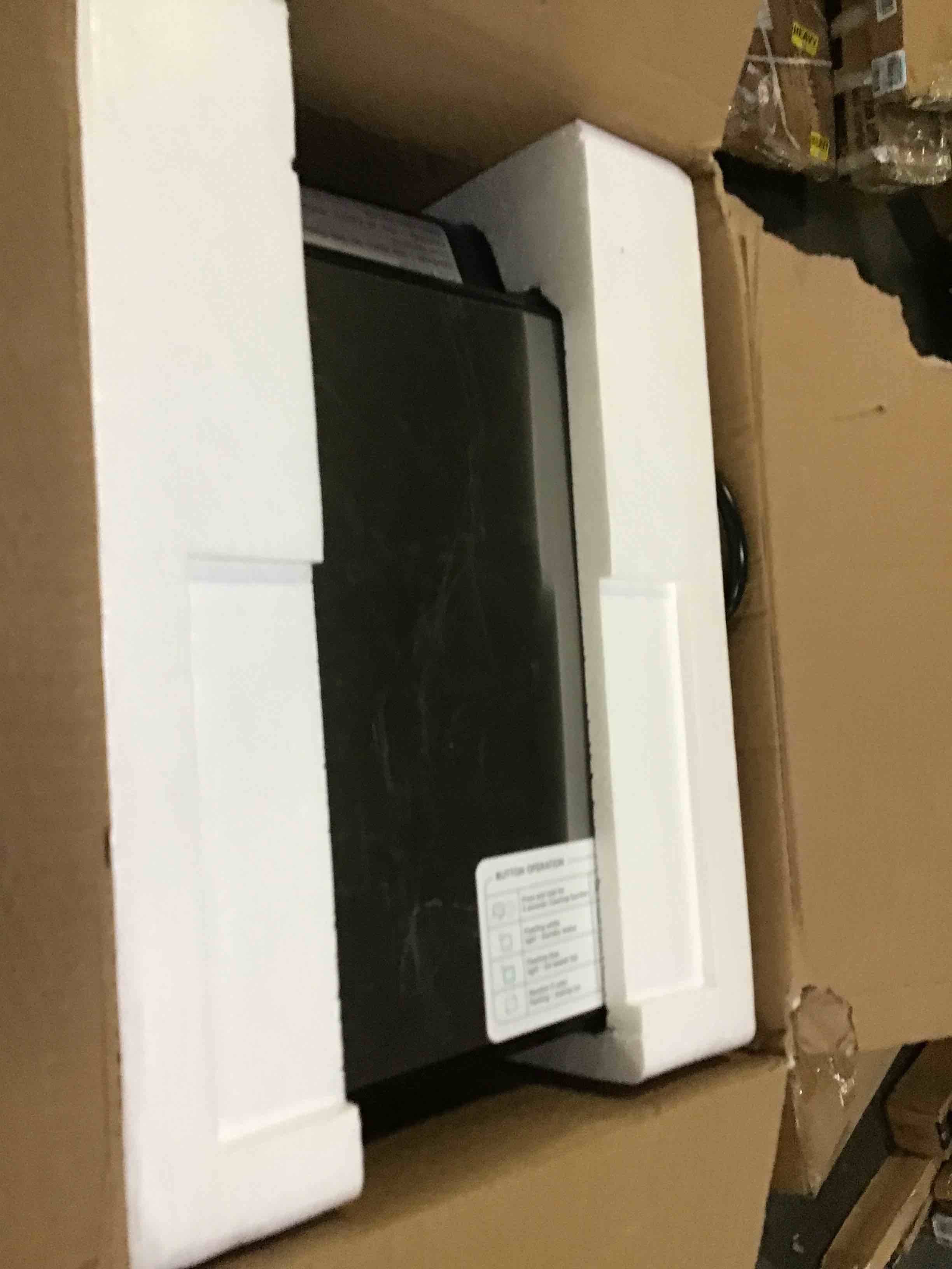 https://s3.amazonaws.com/lotting-images-prod/bidfta/YEL5009106_1687186066109.jpeg