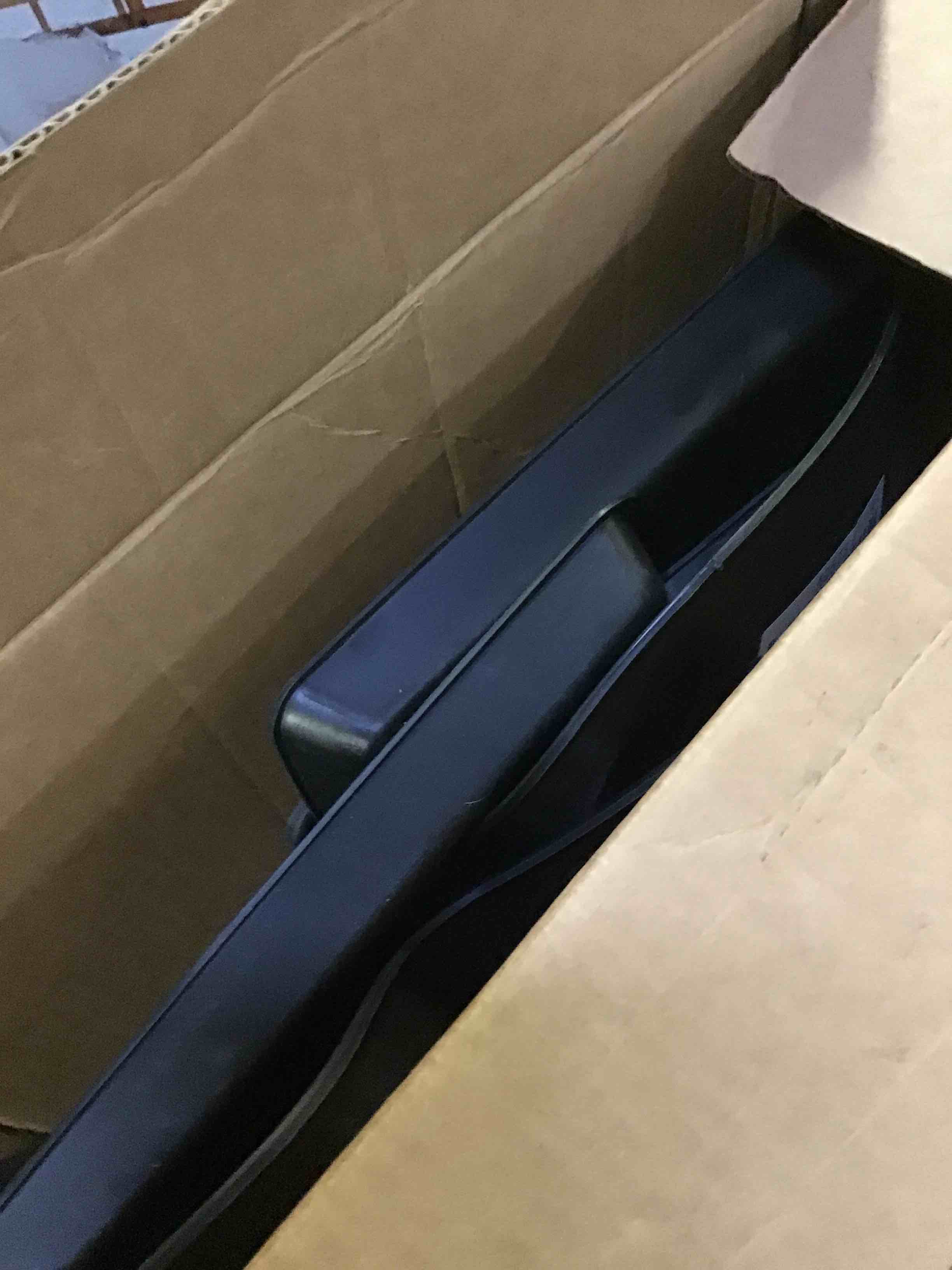 https://s3.amazonaws.com/lotting-images-prod/bidfta/YEL5009259_1687261060601.jpeg