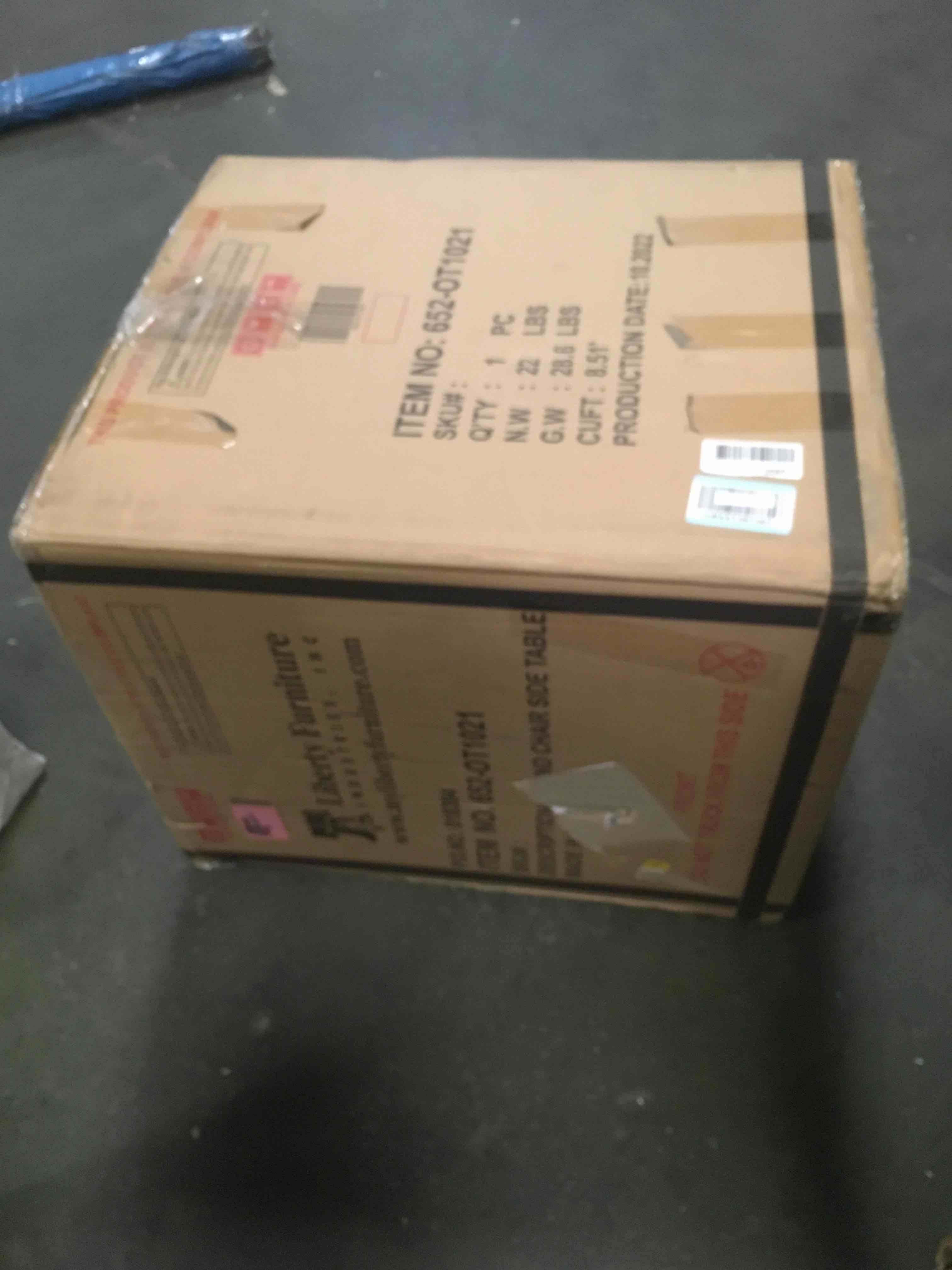 https://s3.amazonaws.com/lotting-images-prod/bidfta/YEL5010553_1686590250516.jpeg